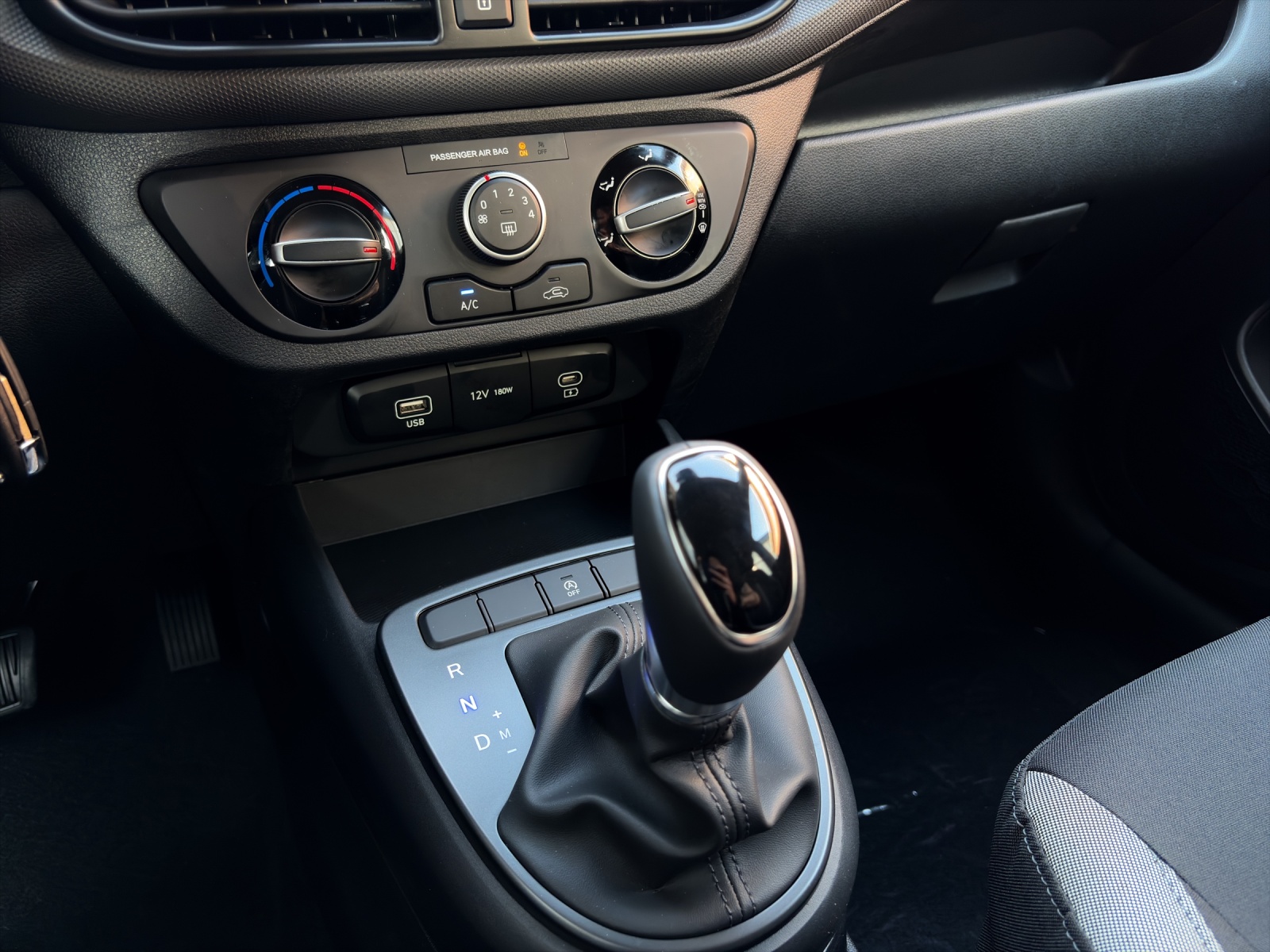 HYUNDAI i10 1.0 Origo-image-9