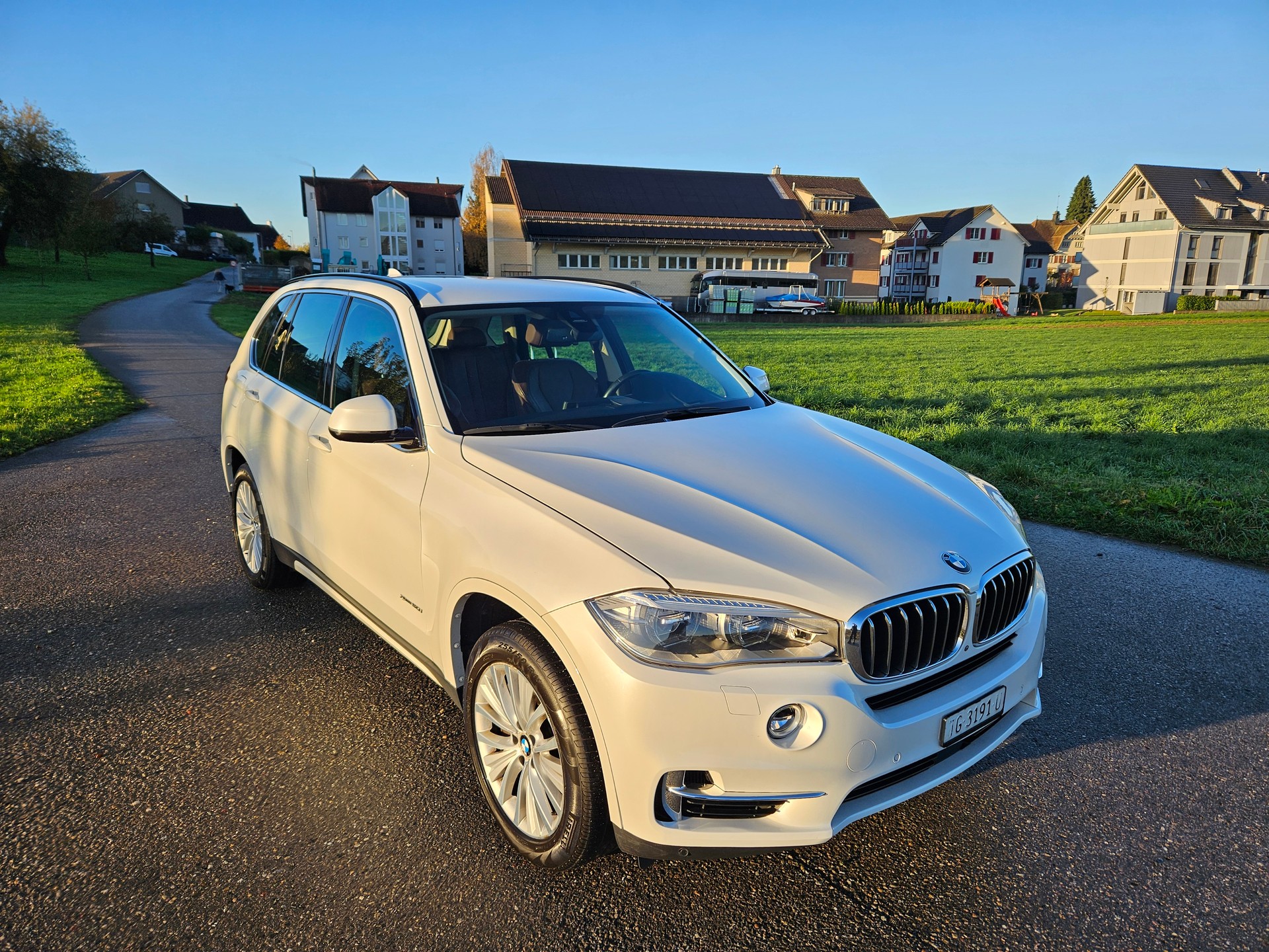 BMW X5 xDrive 50i Steptronic-showroom-element-3