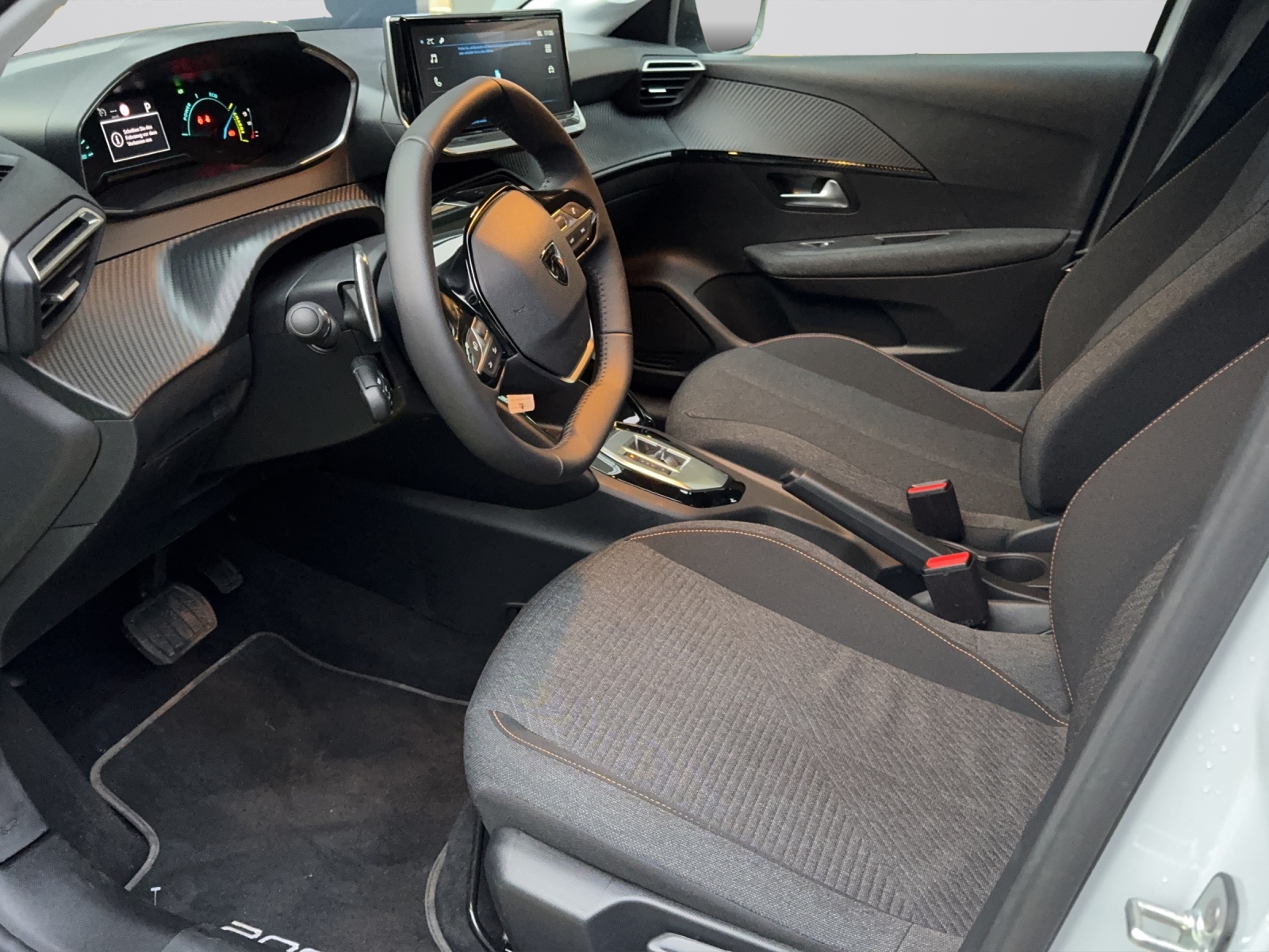 PEUGEOT 208 NEW 1.2 MHEV 110 Style-image-4