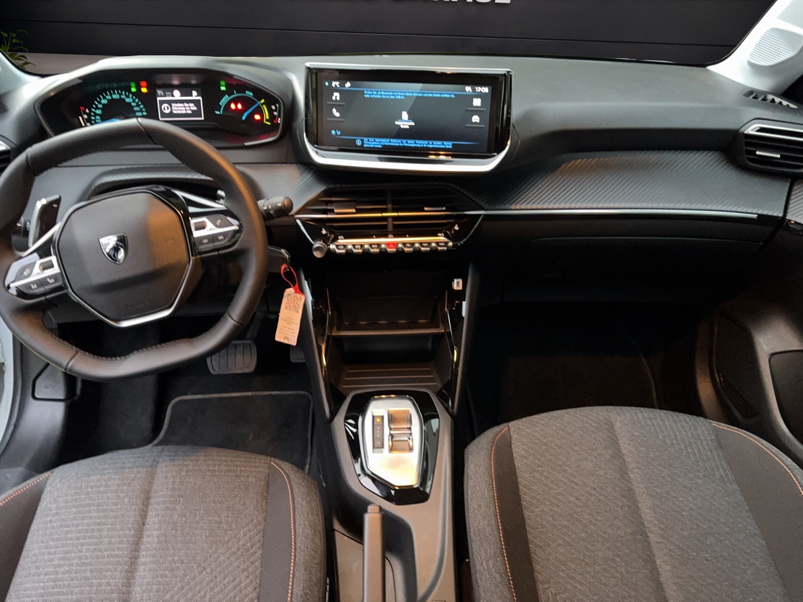 PEUGEOT 208 NEW 1.2 MHEV 110 Style-image-5