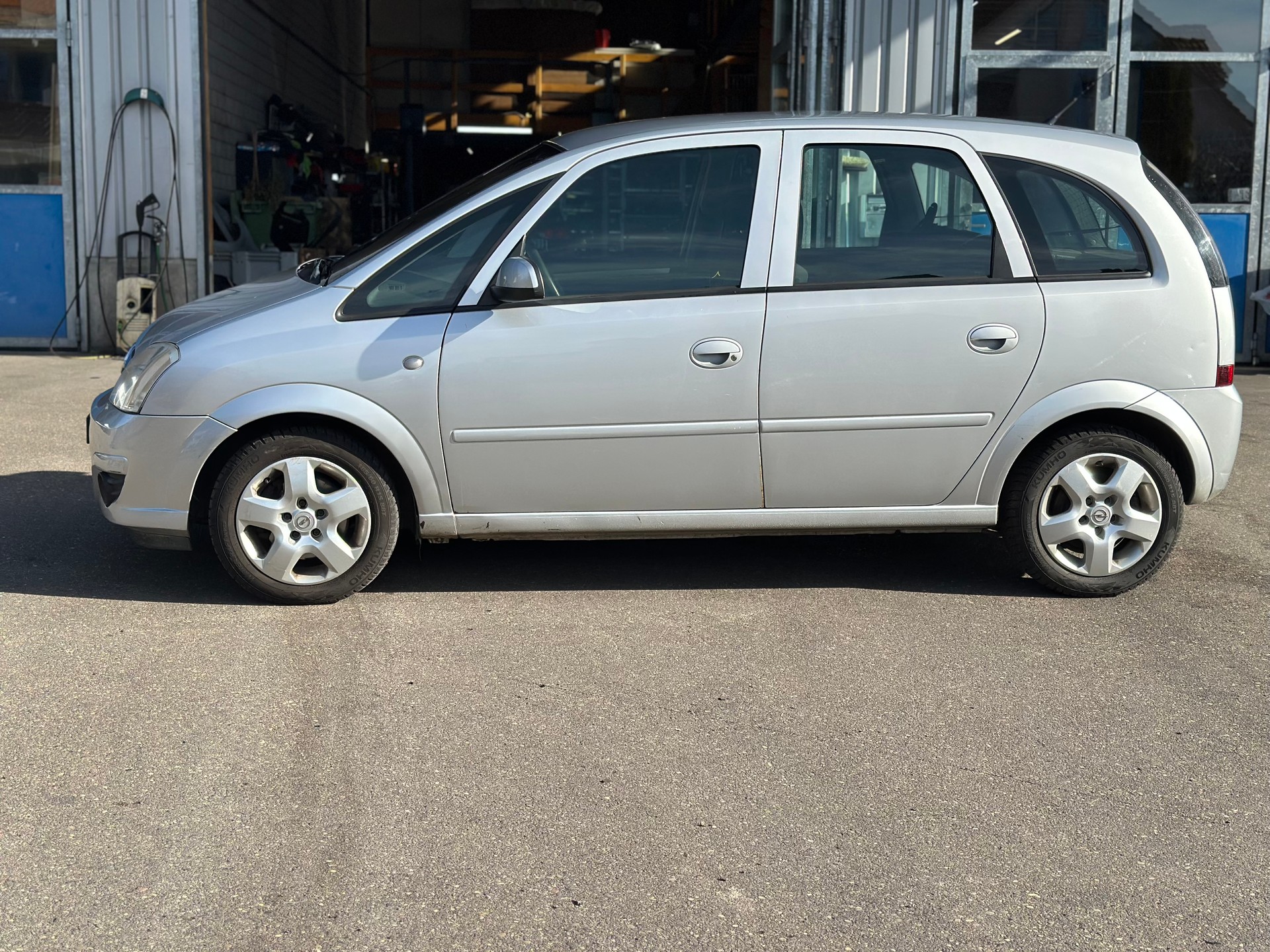 OPEL Meriva 1.8i 16V Cosmo-image-1