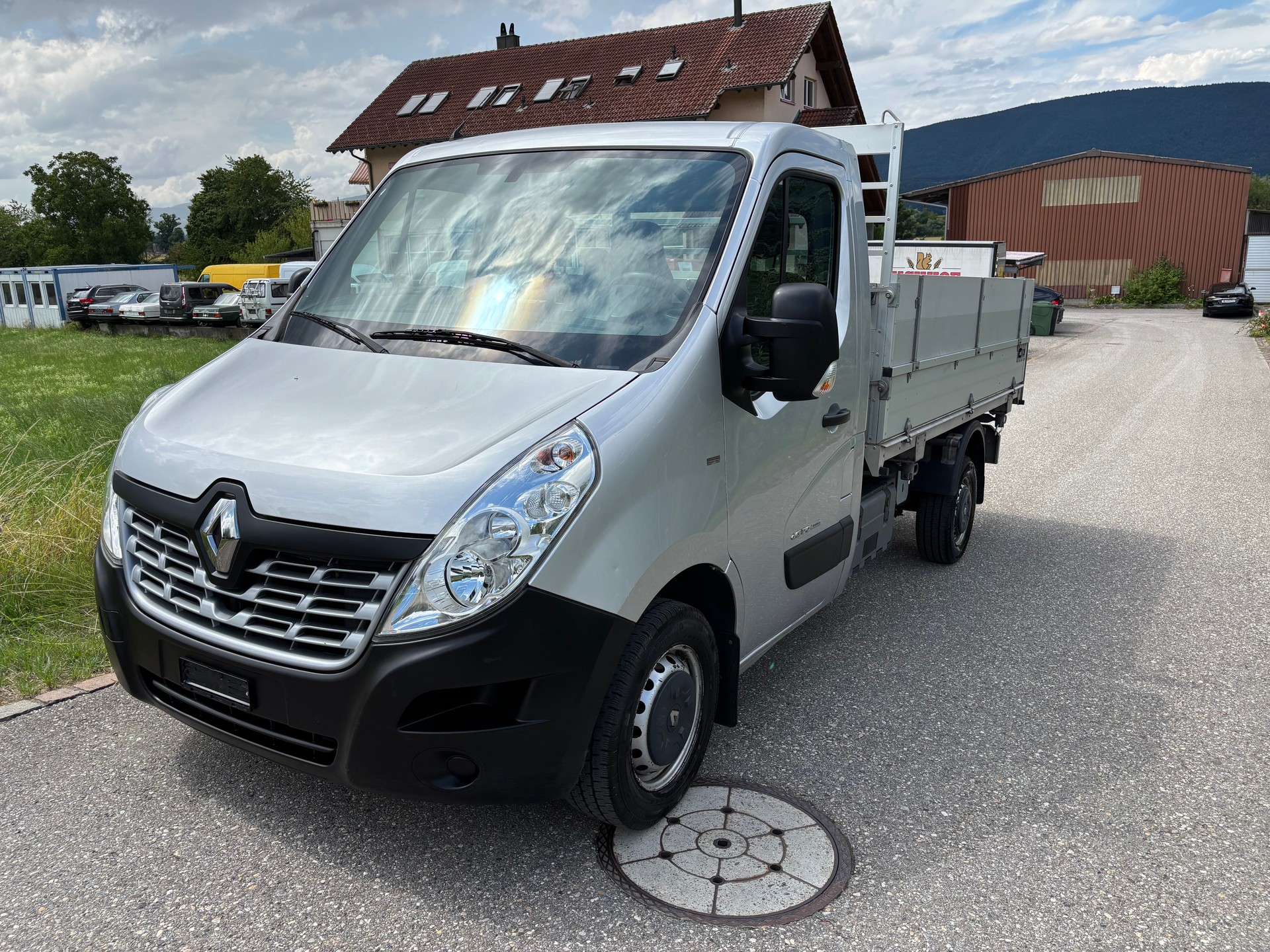 RENAULT MASTER-image-1