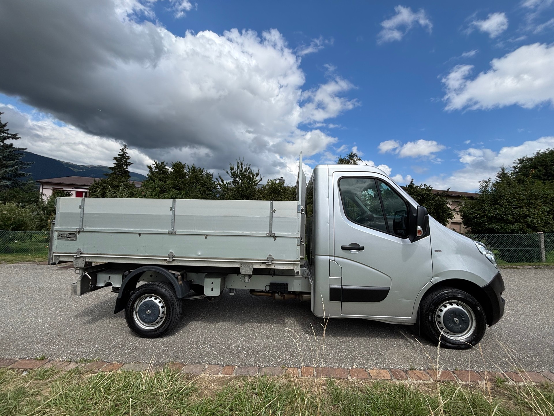 RENAULT MASTER-image-2