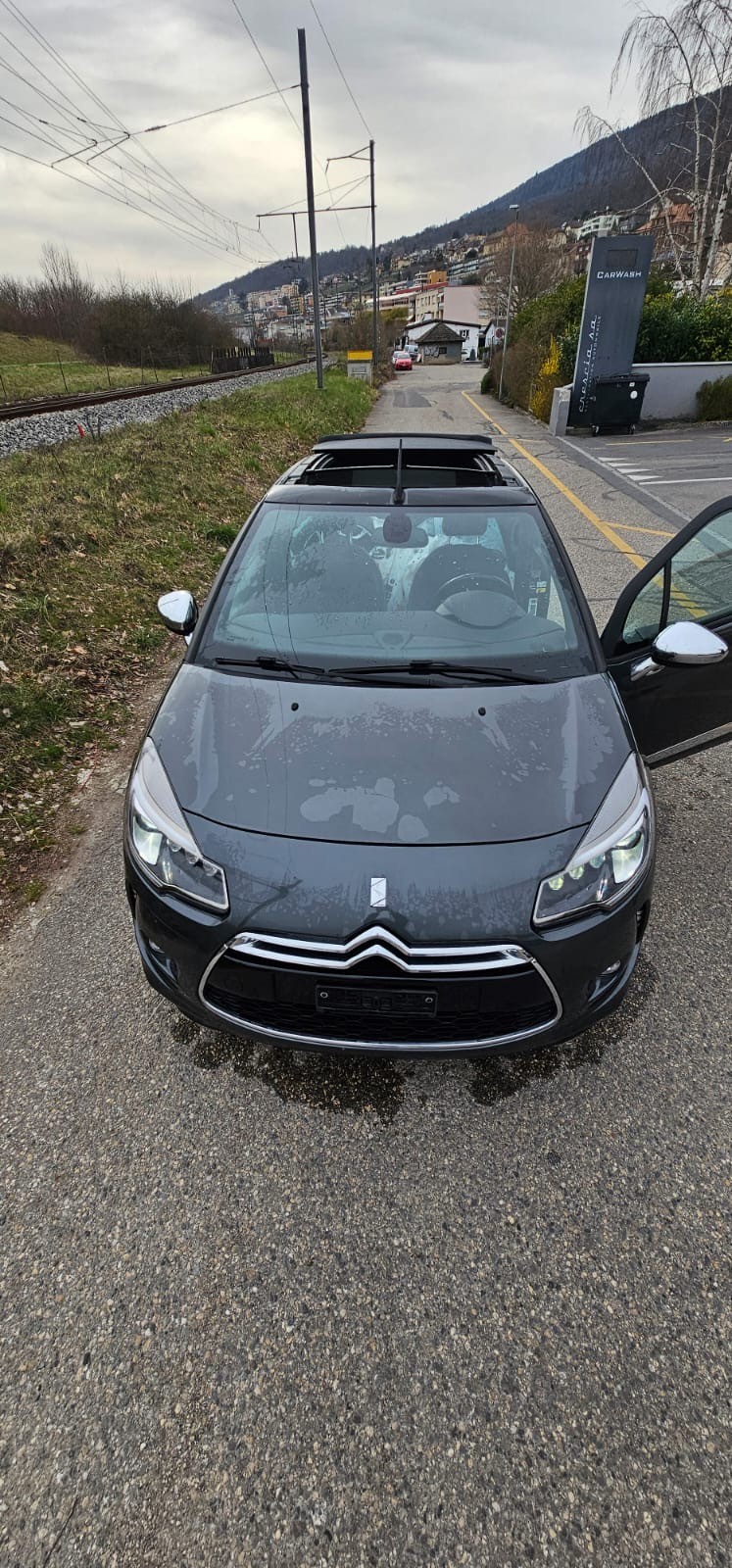 DS AUTOMOBILES DS3 Cabrio 1.2 VTi Chic-image-0