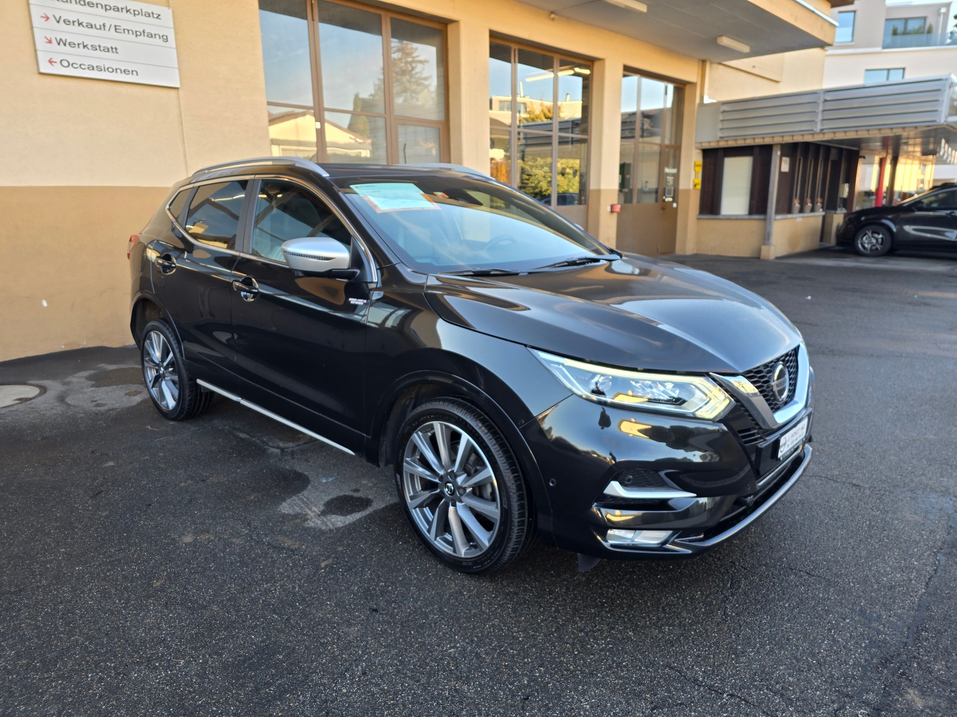 NISSAN Qashqai 1.7 dCi tekna Xtronic ALL-MODE 4x4-image-2