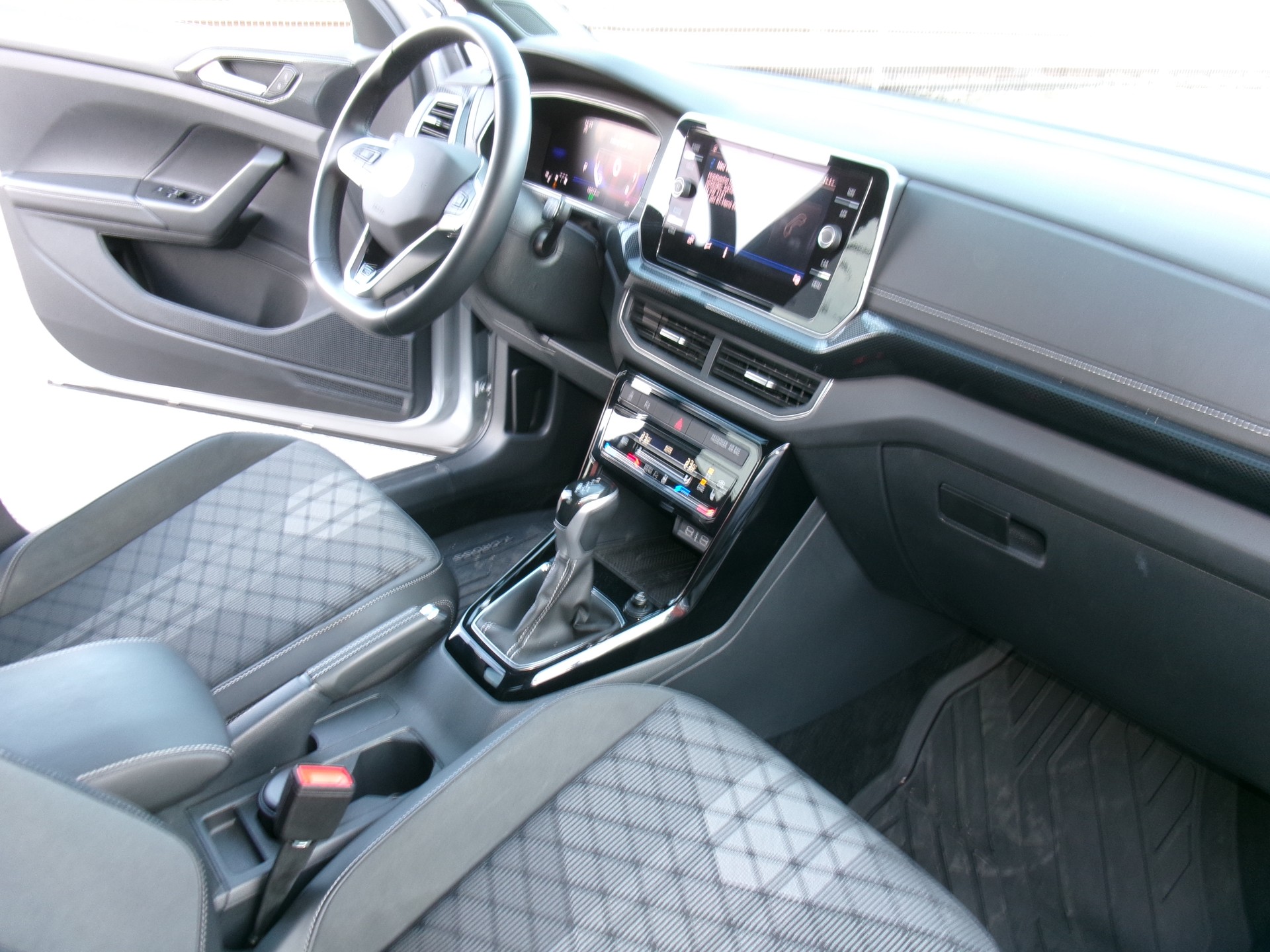 VW T-Cross 1.5 TSI EVO ACT R-Line DSG-image-3