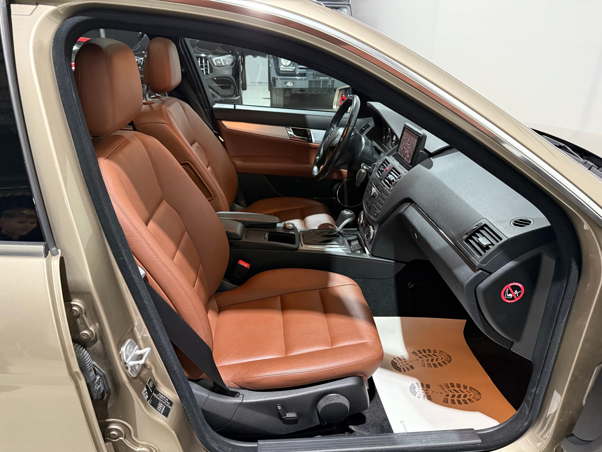 MERCEDES-BENZ C 350 CDI BlueEfficiency Avantgarde 7G-Tronic-image-13