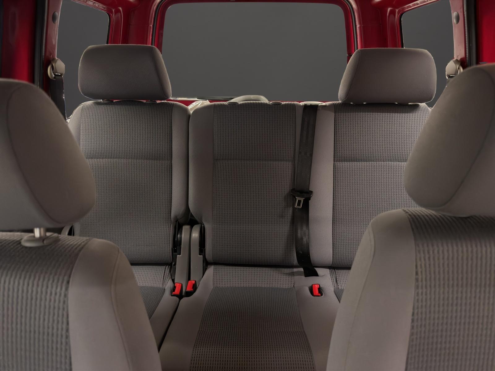 VW Caddy Life 1.6-image-9
