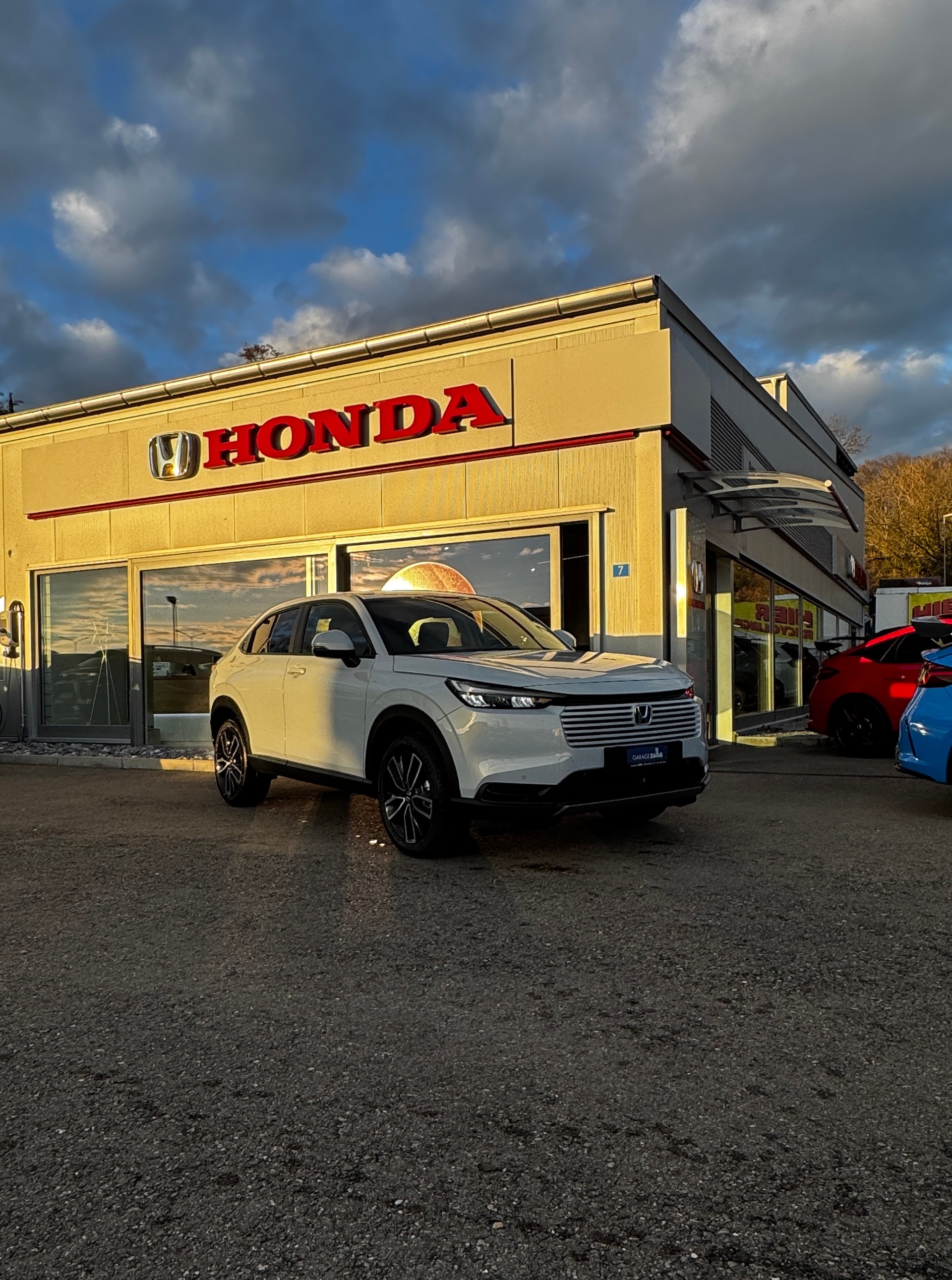 HONDA HR-V e:HEV 1.5l Elegance eCVT 1.9% Leasing Aktion unschlagbar mit 8 Jahren Garantie