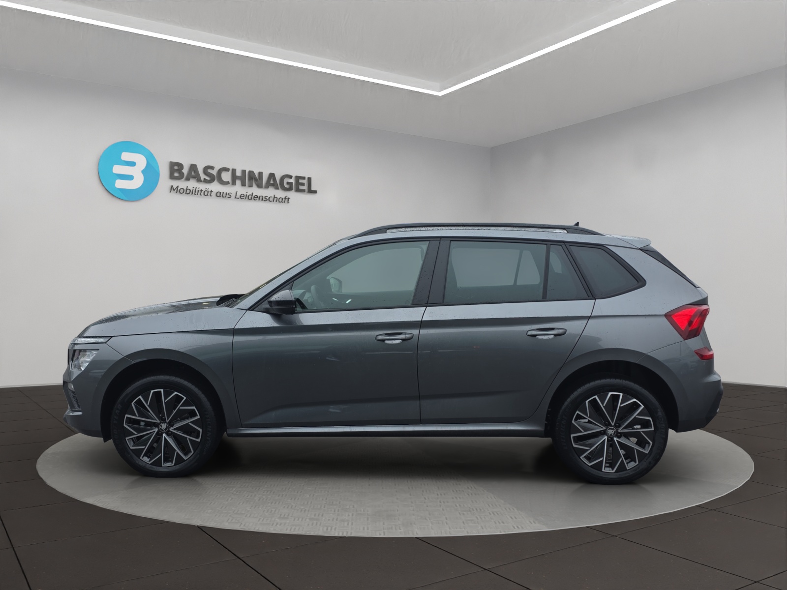 SKODA Kamiq 1.5 TSI Dynamic DSG-image-1