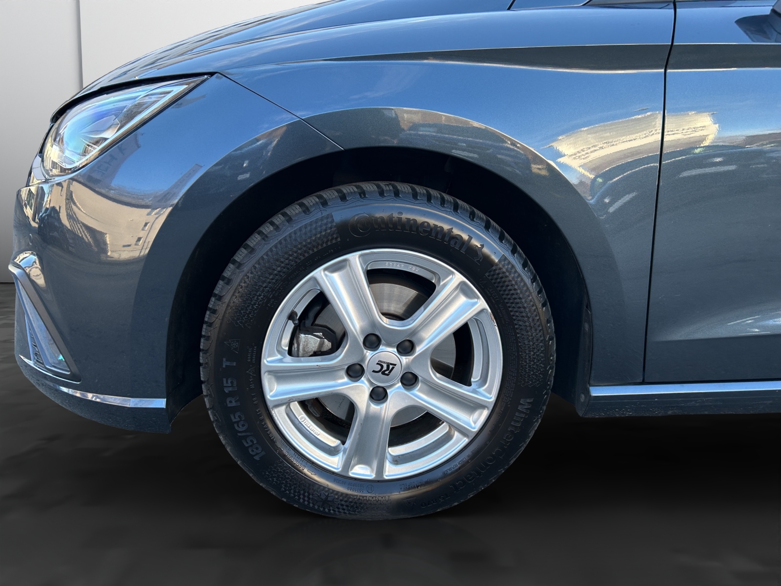 SEAT Ibiza 1.0 EcoTSI Anniversary-image-11