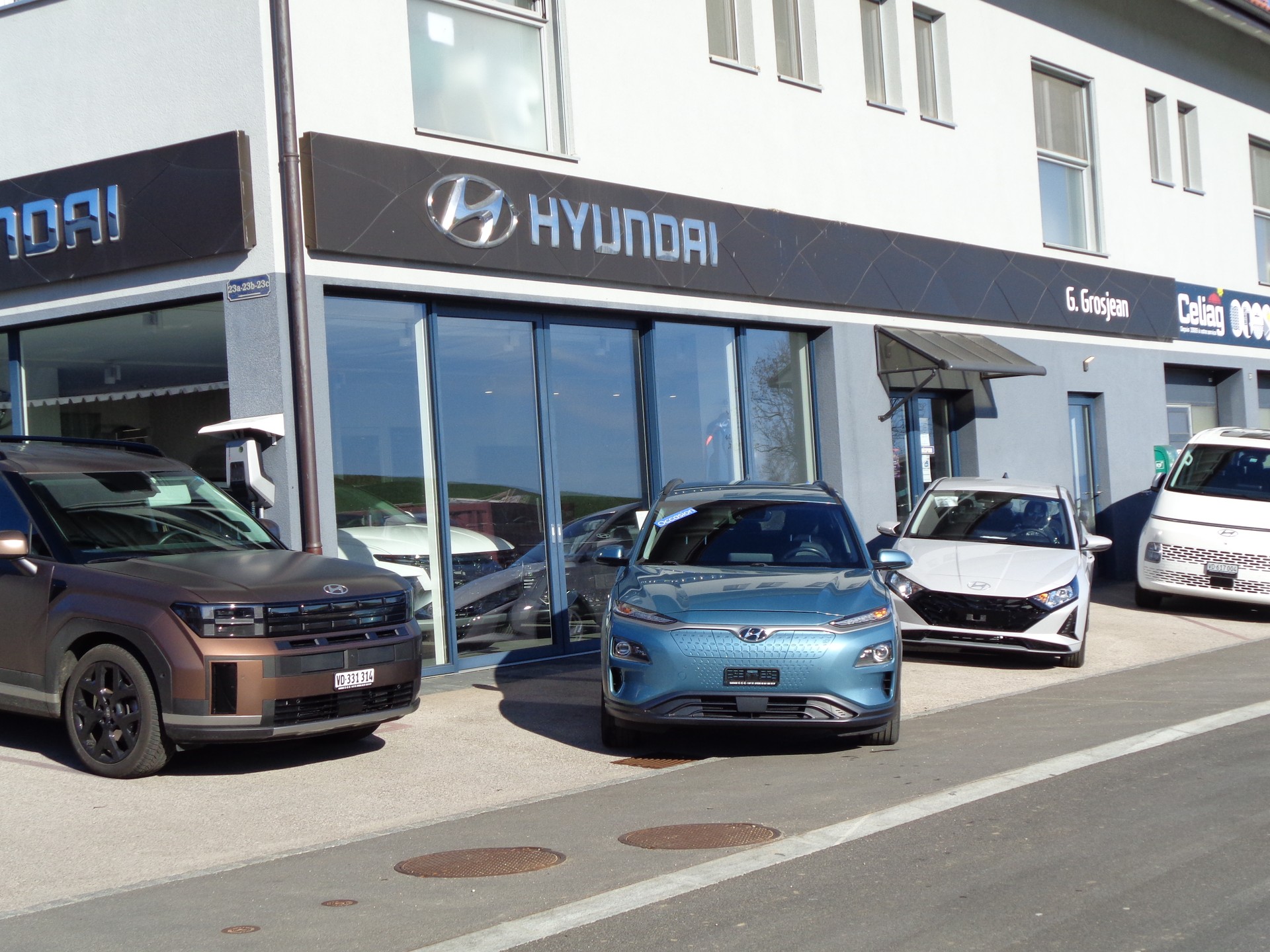 HYUNDAI Kona EV Amplia