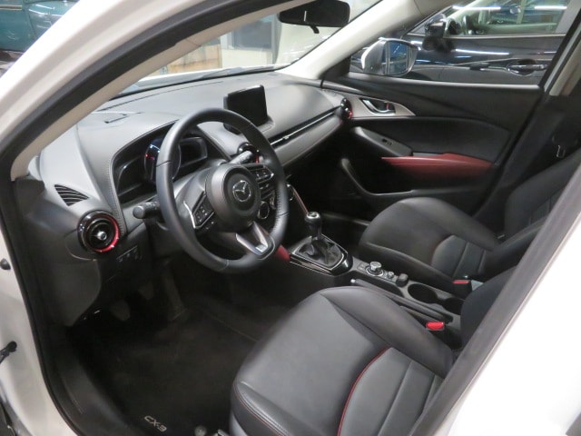 MAZDA CX-3 2.0 Revolution AWD-image-4