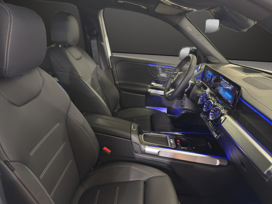 MERCEDES-BENZ GLB 200 d 4M 8G-Tronic-image-8