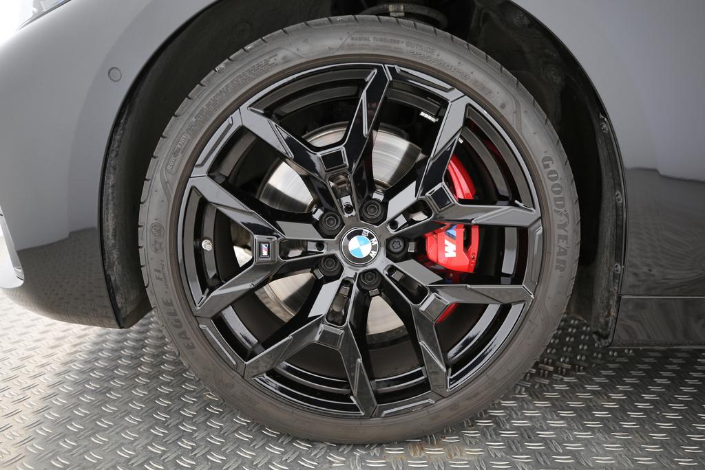 BMW 430i xDrive Cabrio-image-18