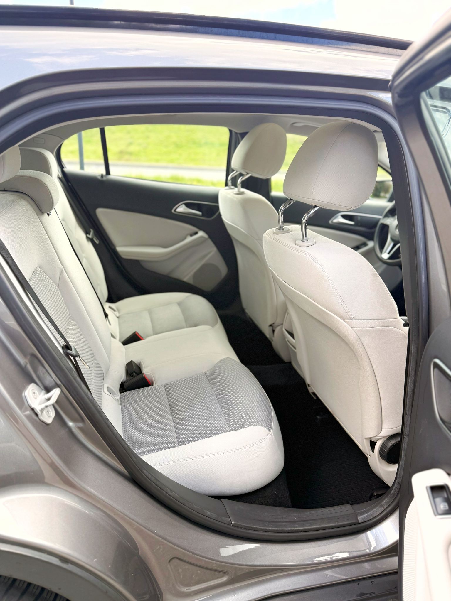 MERCEDES-BENZ GLA 200 CDI 4Matic 7G-DCT-image-8