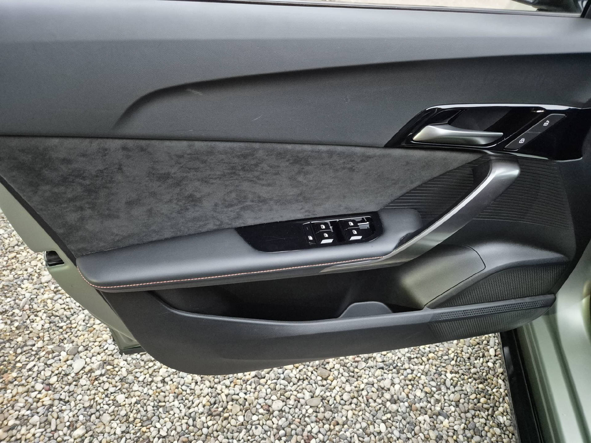 MG 4 64kWh Xpower 4WD-image-13
