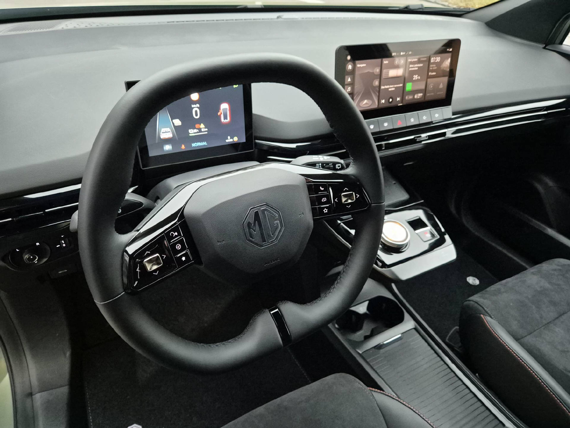 MG 4 64kWh Xpower 4WD-image-9