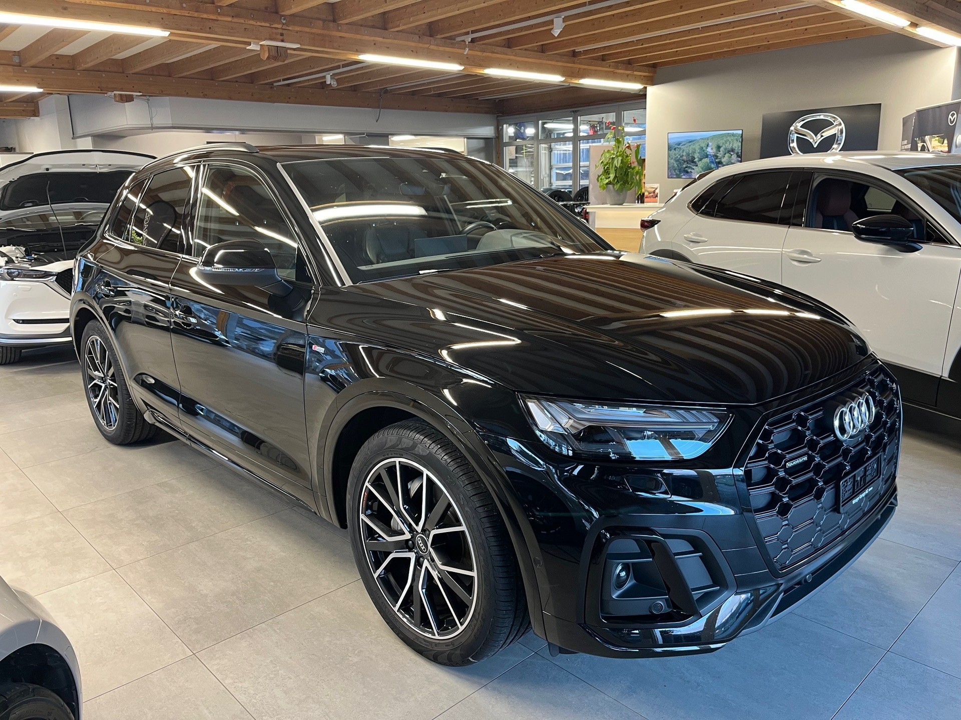AUDI Q5 Sportback 40 TDI Blackedition quattro S-tronic-image-0