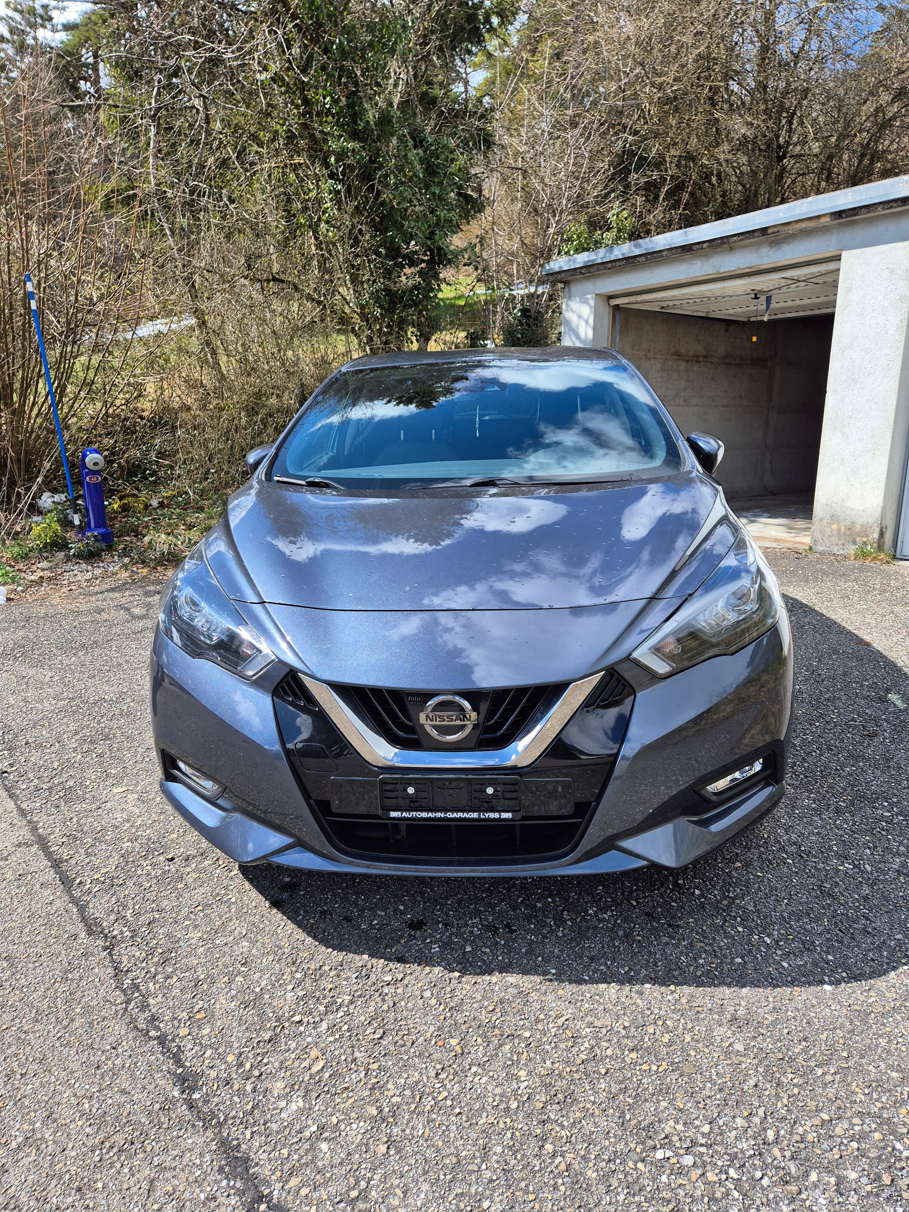 Car photo