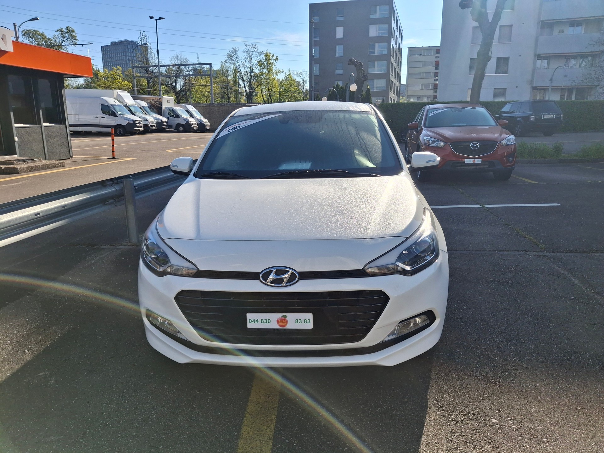 HYUNDAI i20 1.0 T-GDi Amplia-image-0