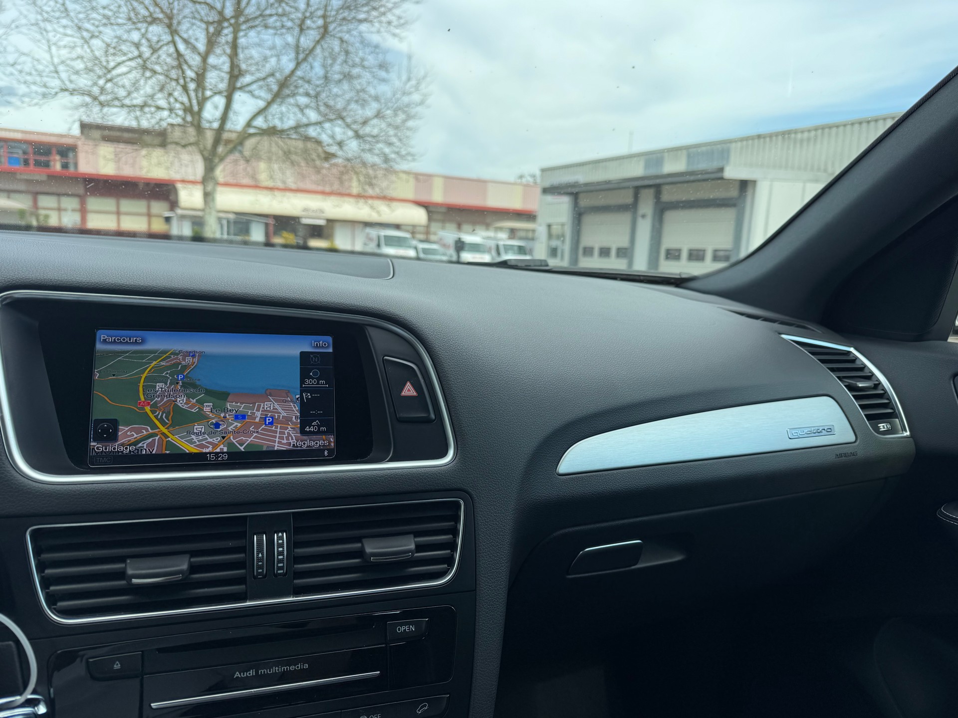 AUDI SQ5 3.0 TDI quattro tiptronic-image-9