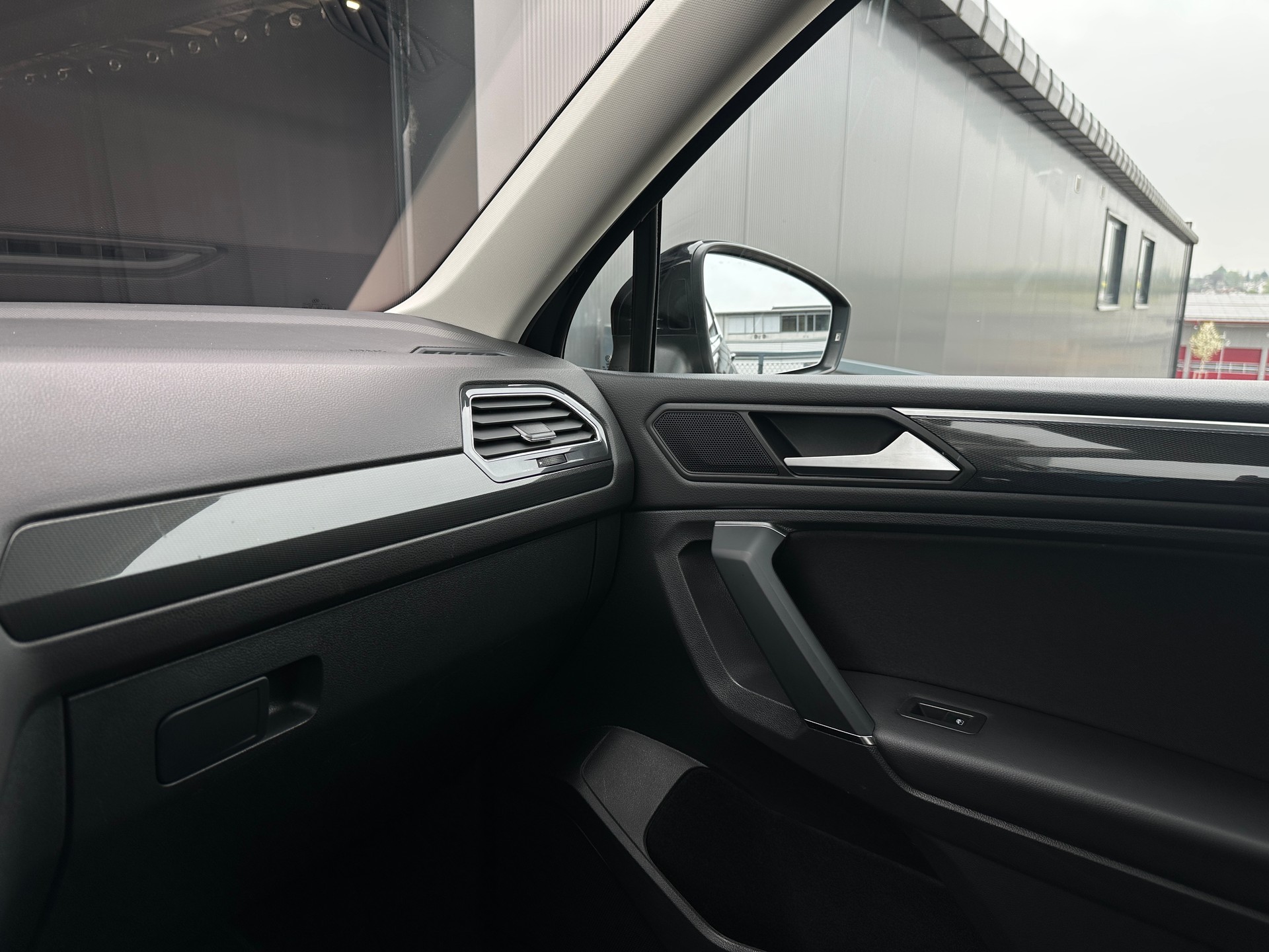 VW Tiguan Allspace 2.0TSI Highline 4Motion DSG-image-21