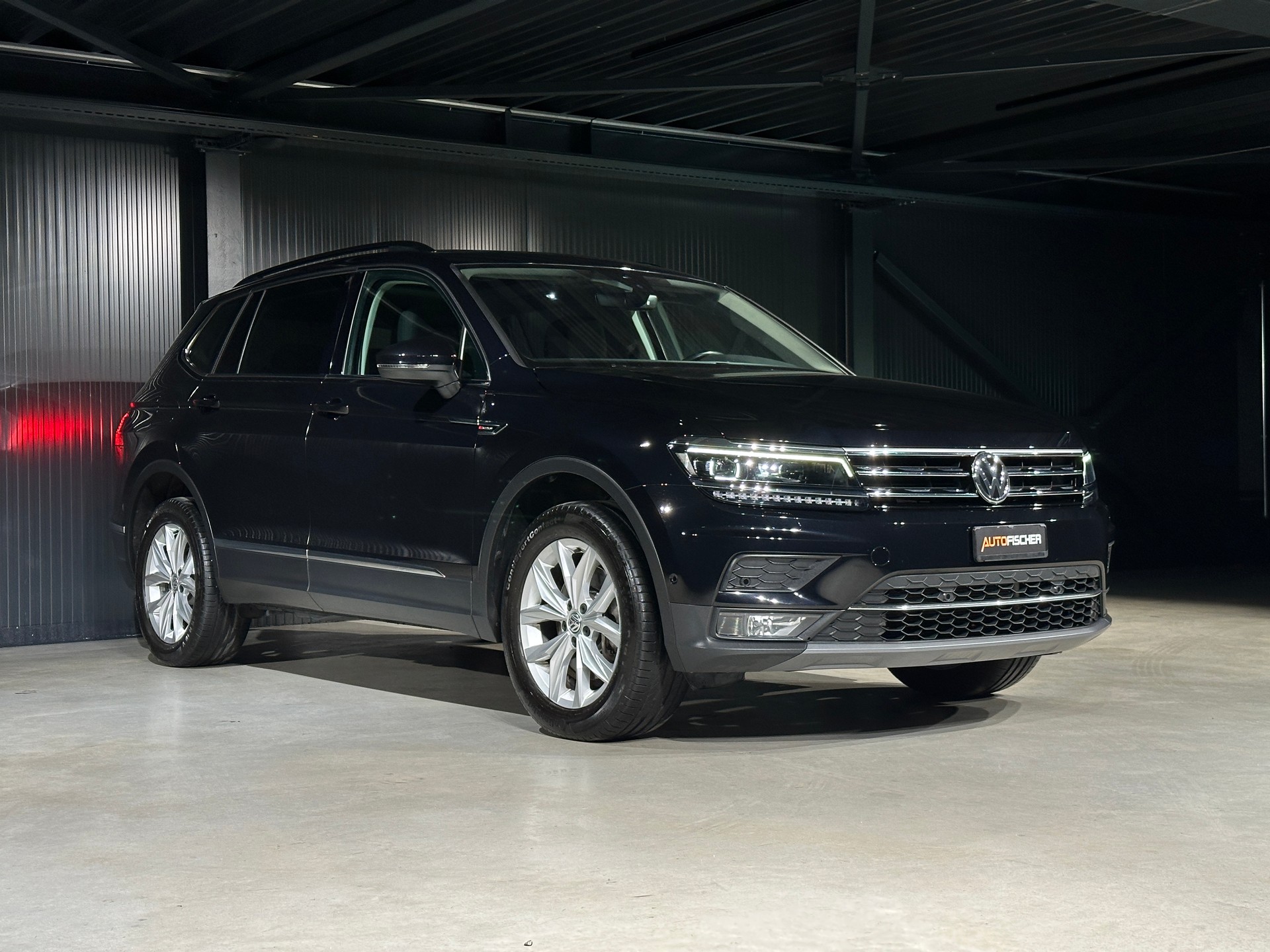 VW Tiguan Allspace 2.0TSI Highline 4Motion DSG-image-4