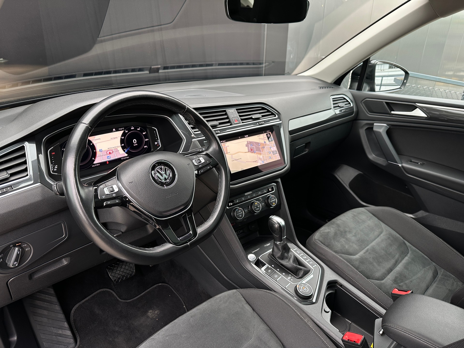 VW Tiguan Allspace 2.0TSI Highline 4Motion DSG-image-12