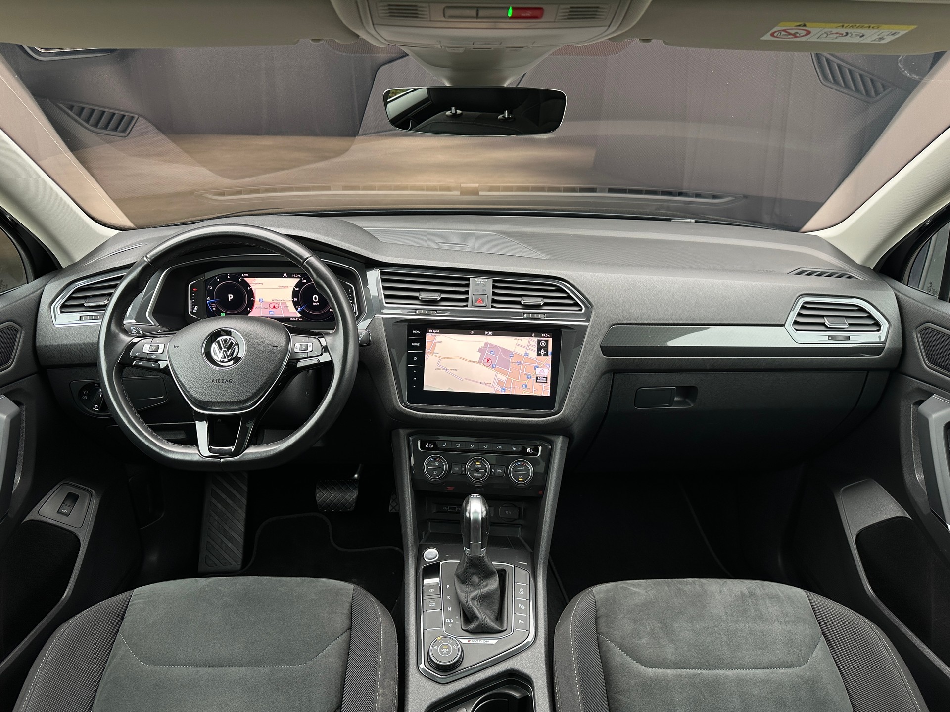 VW Tiguan Allspace 2.0TSI Highline 4Motion DSG-image-14