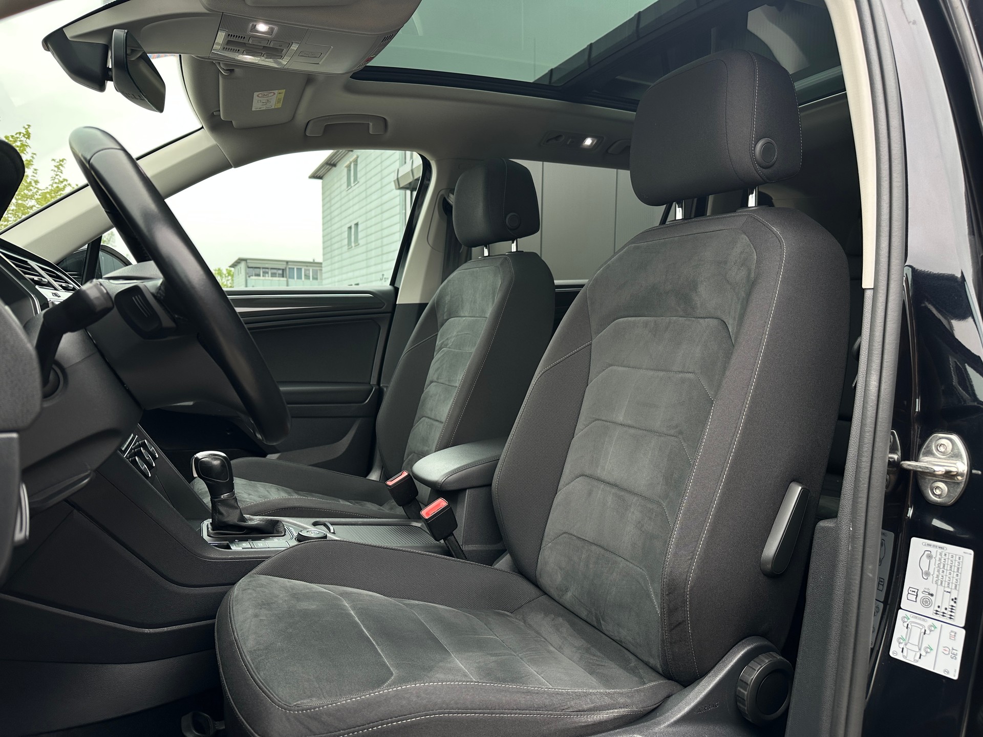 VW Tiguan Allspace 2.0TSI Highline 4Motion DSG-image-9