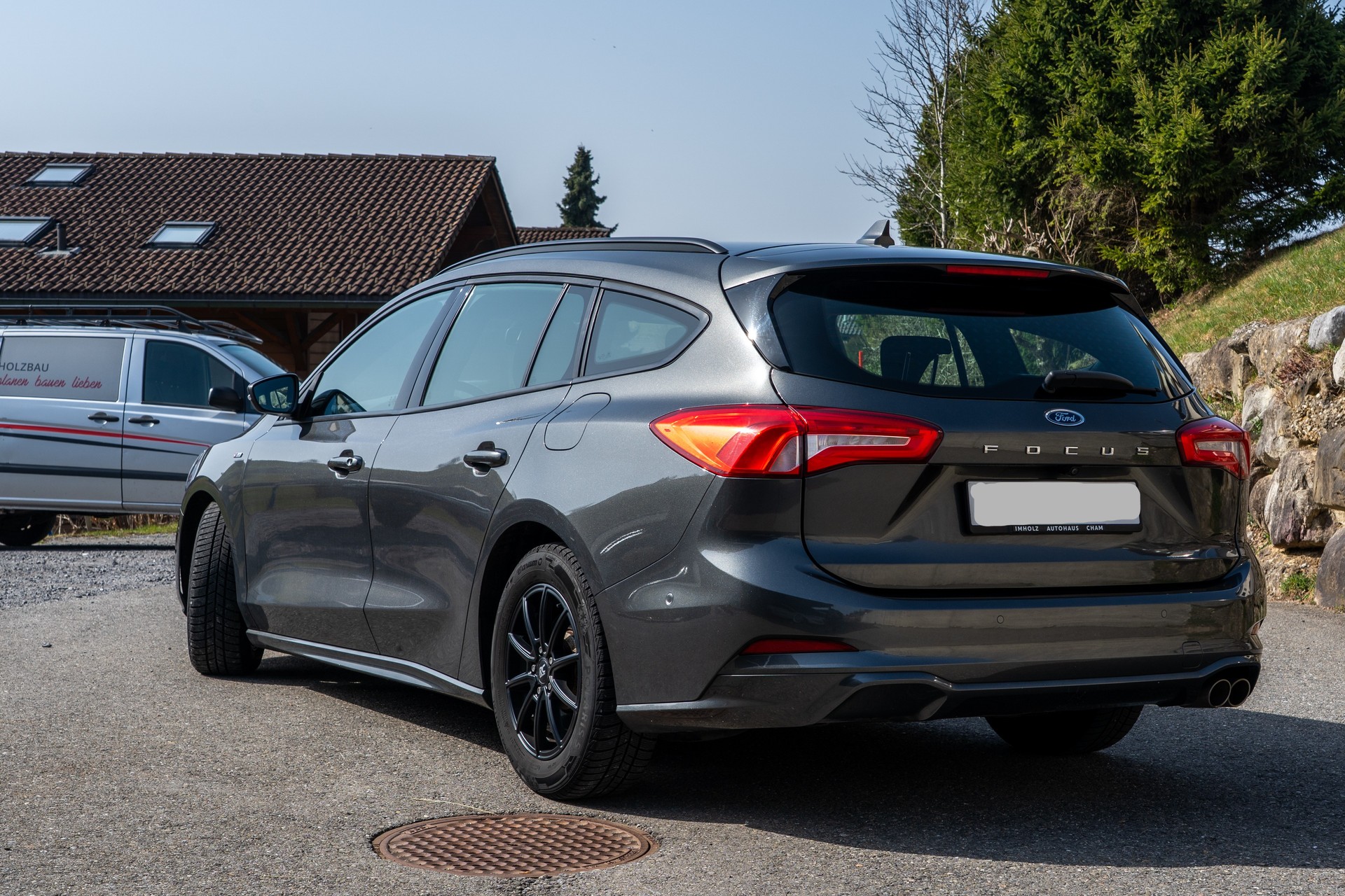 FORD Focus 1.0 SCTi ST-Line-image-2