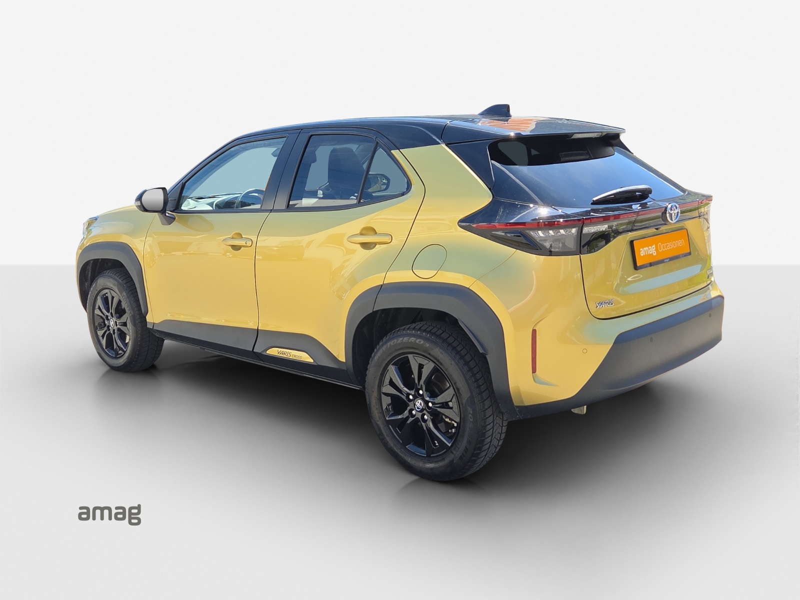 TOYOTA Yaris Cross 1.5 Comfort e-CVT AWDi-image-2