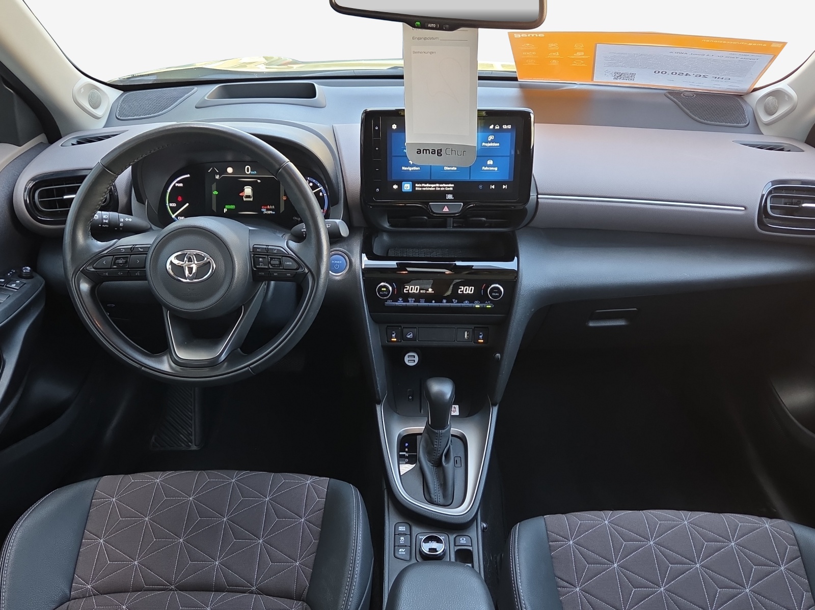 TOYOTA Yaris Cross 1.5 Comfort e-CVT AWDi-image-8