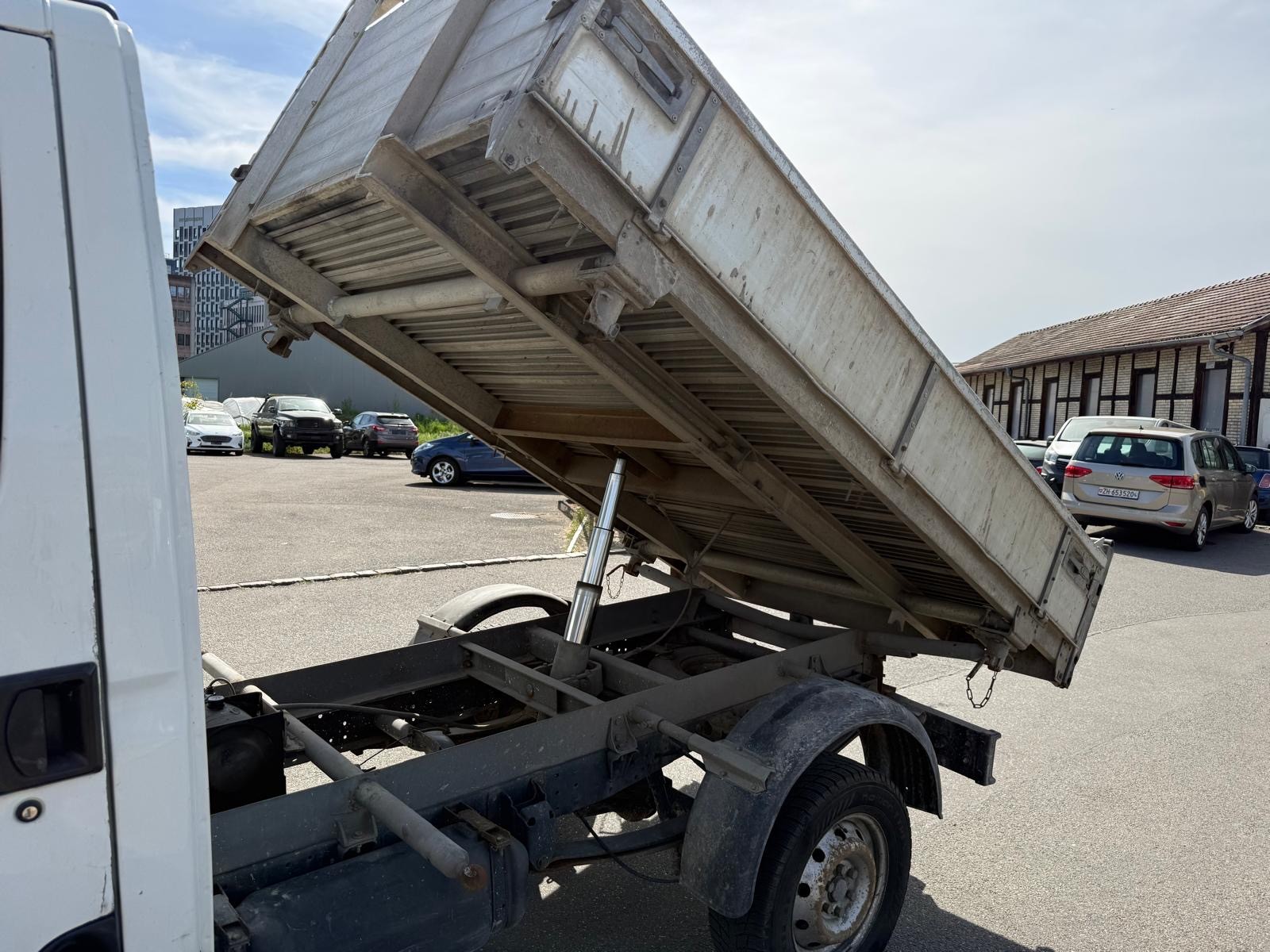IVECO 35 C 13 kipper-image-9