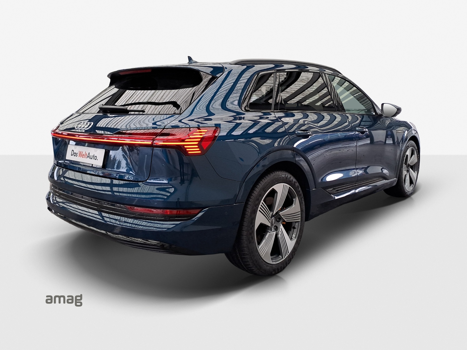 AUDI e-tron 55 Advanced quattro-image-5