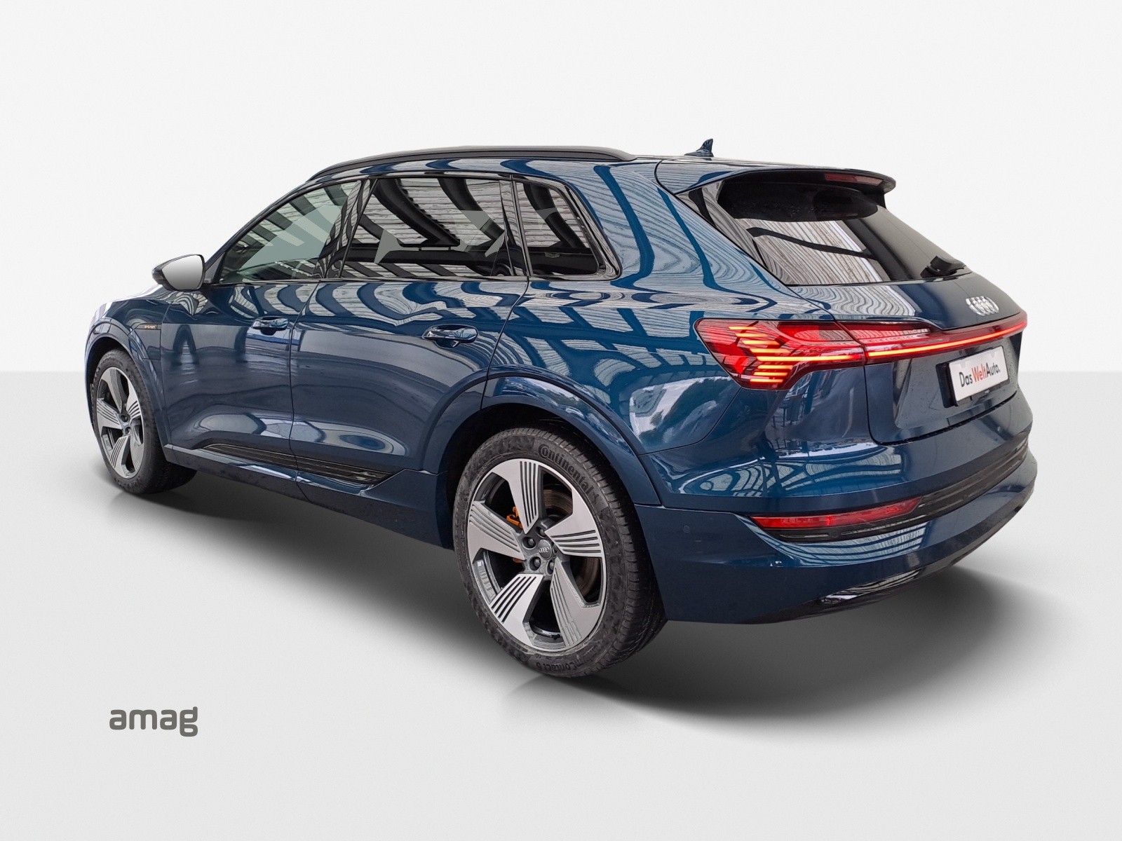AUDI e-tron 55 Advanced quattro-image-4
