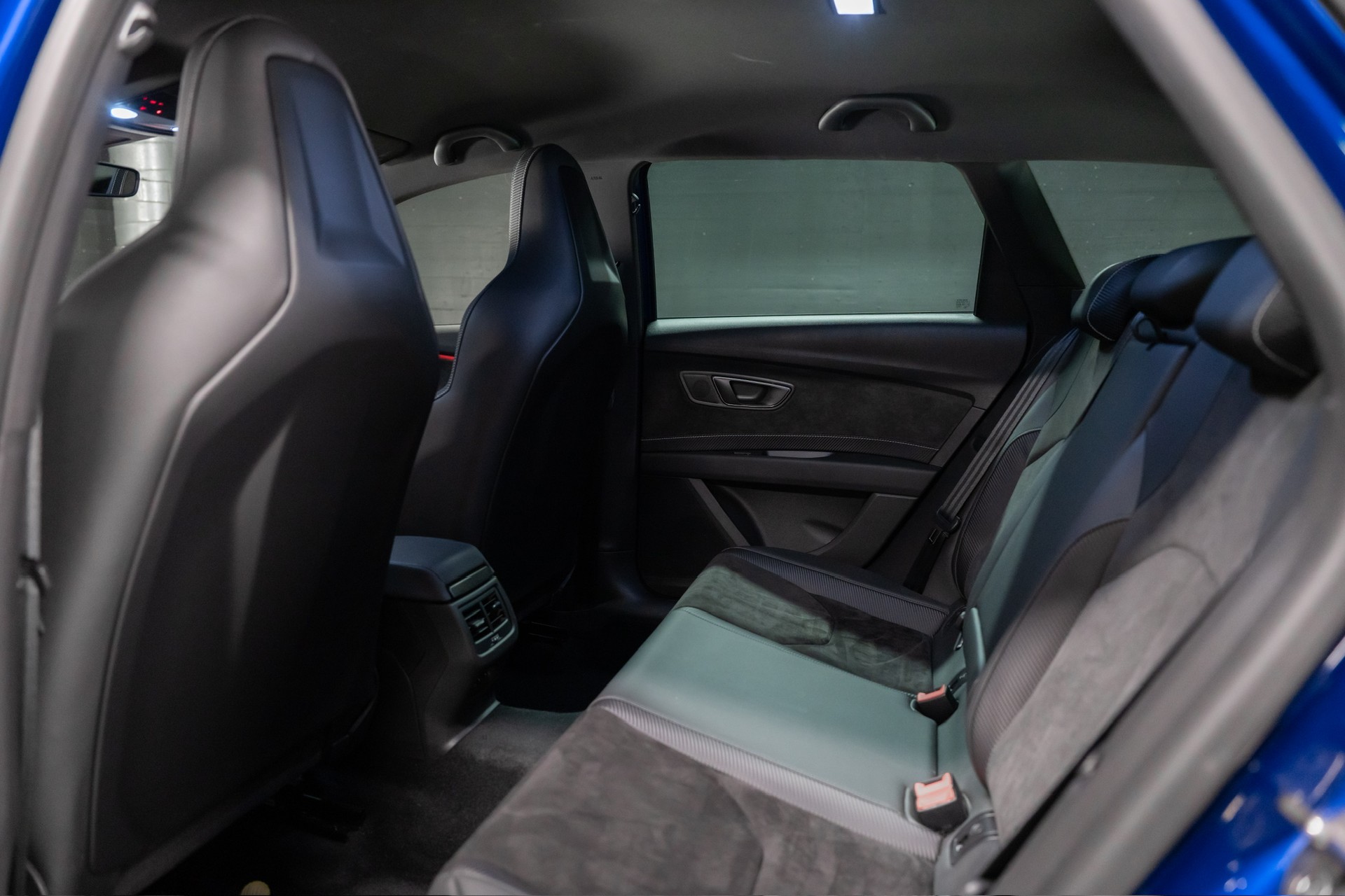 SEAT Leon ST 2.0 TSI Cupra 370 4 Drive DSG-image-6