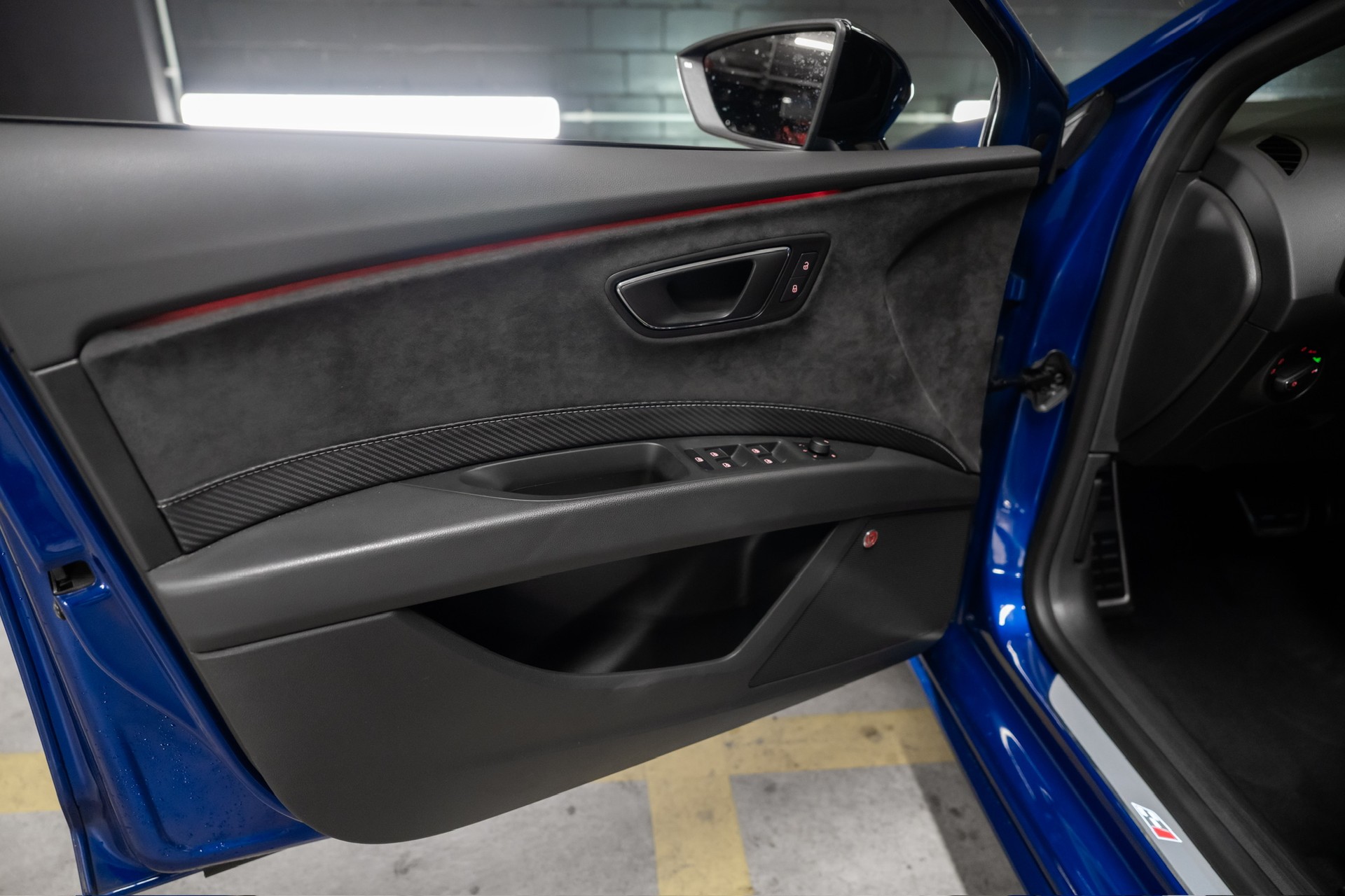 SEAT Leon ST 2.0 TSI Cupra 370 4 Drive DSG-image-13