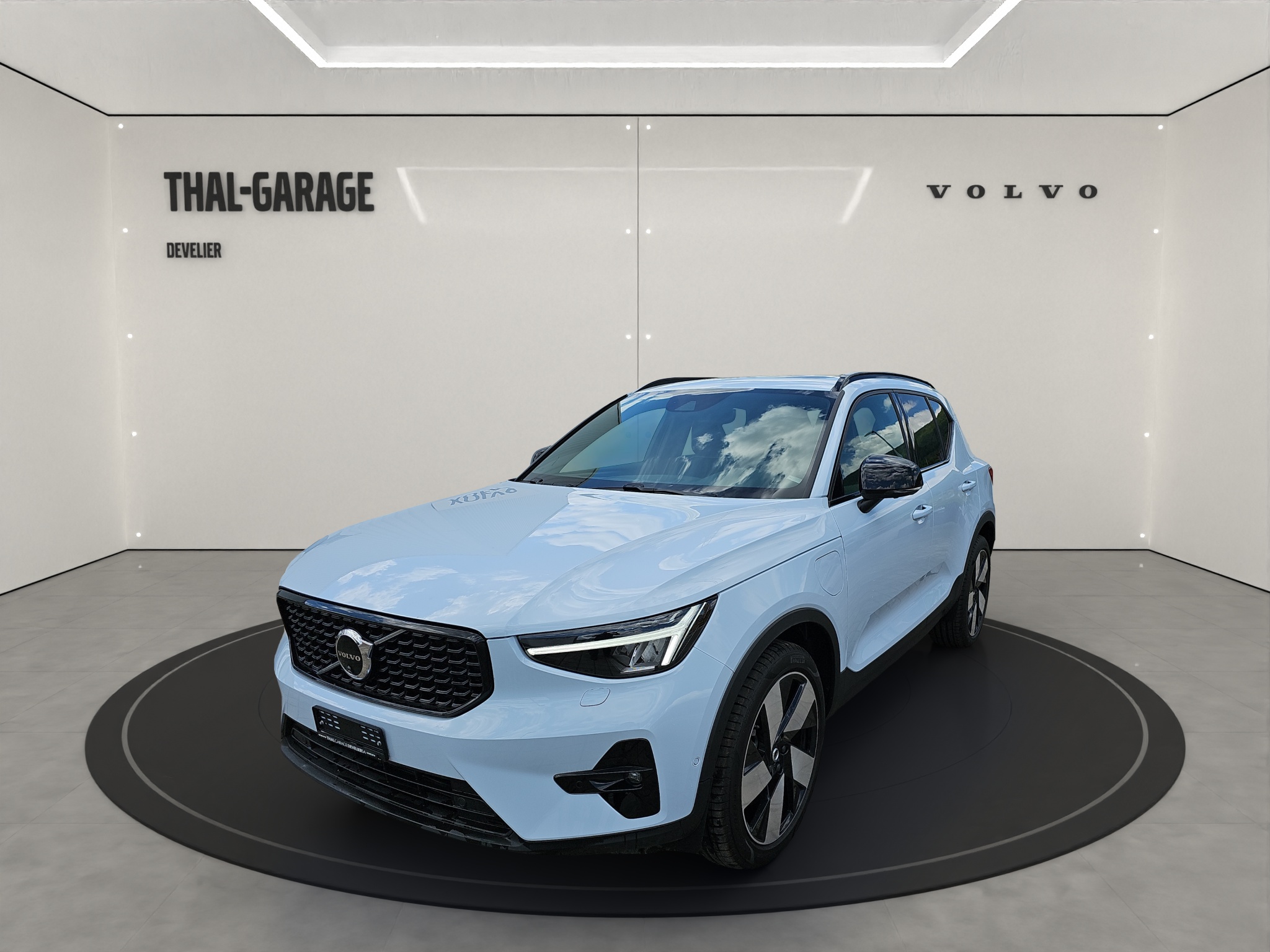 VOLVO XC40 1.5 T5 PiH Plus Dark MY24 (SUV / Geländewagen)