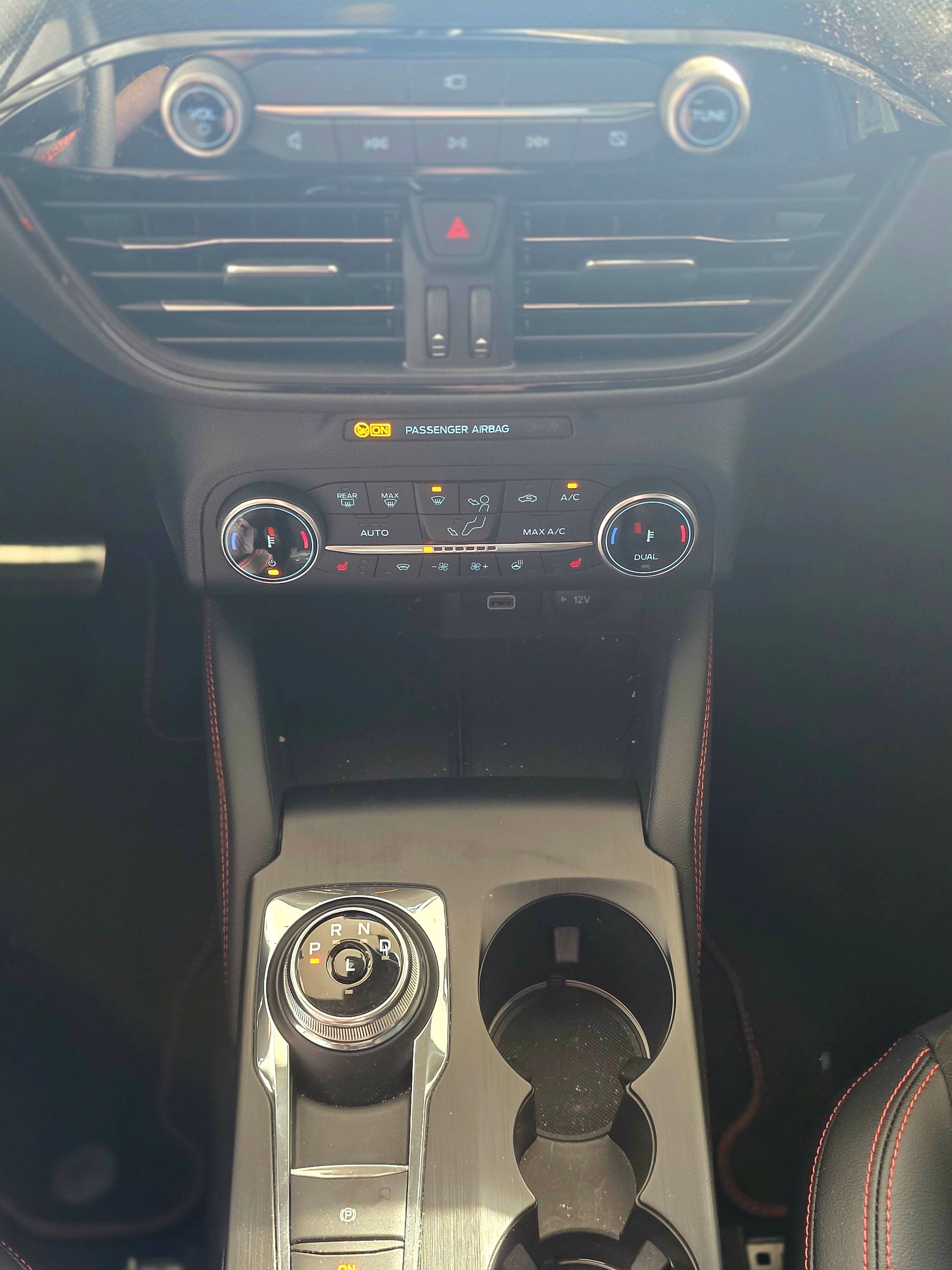 FORD Kuga 2.5PHEV ST-LineX FWD-image-26