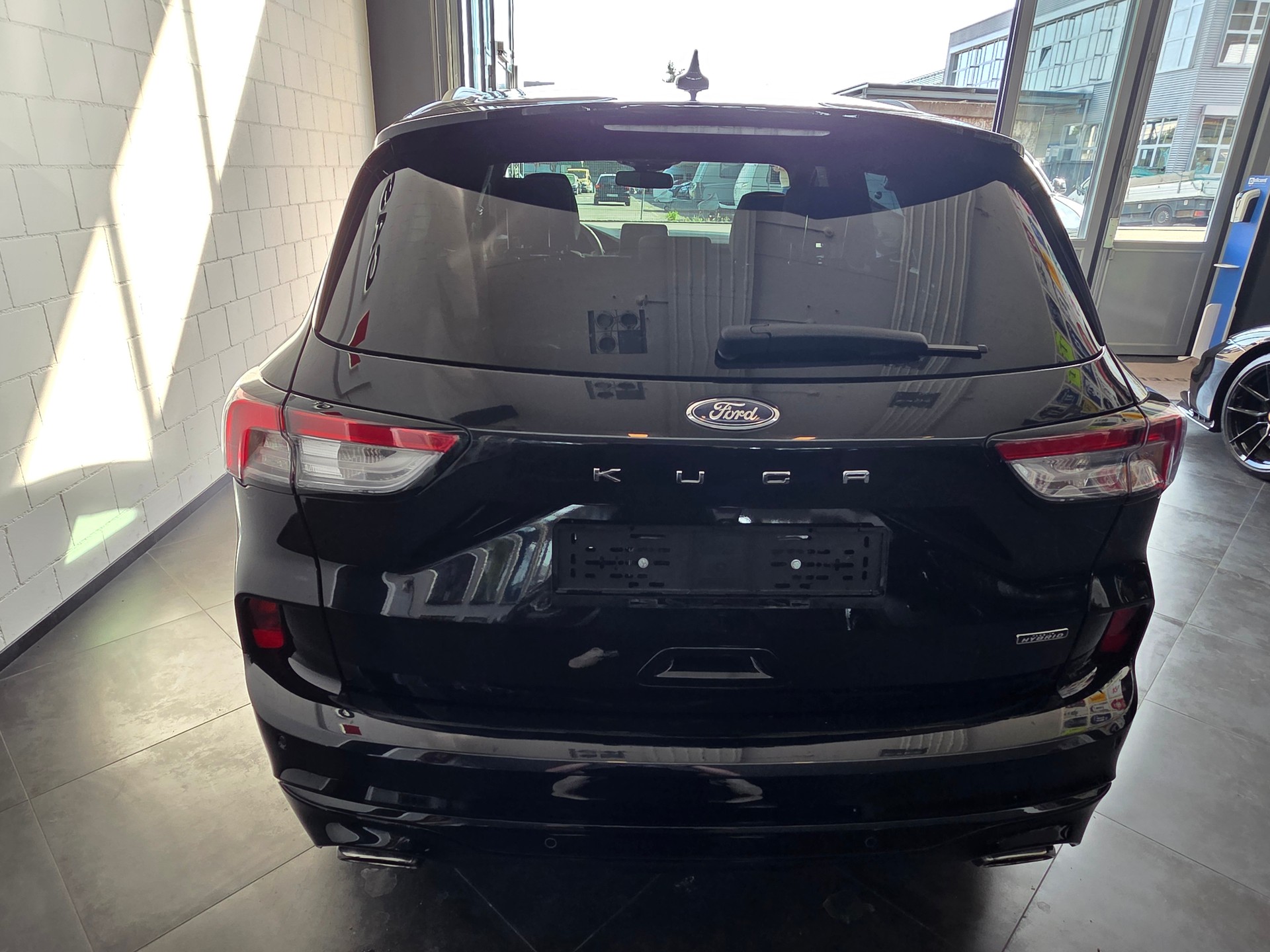 FORD Kuga 2.5PHEV ST-LineX FWD-image-5