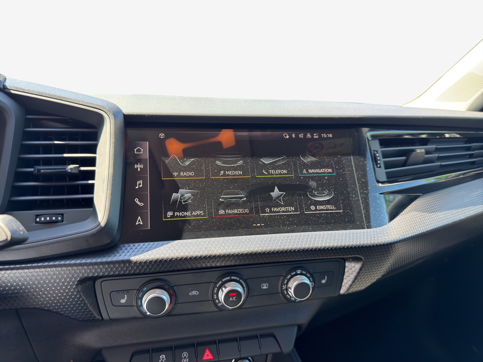 AUDI A1 Sportback 30 TFSI Attraction S-tronic-image-10