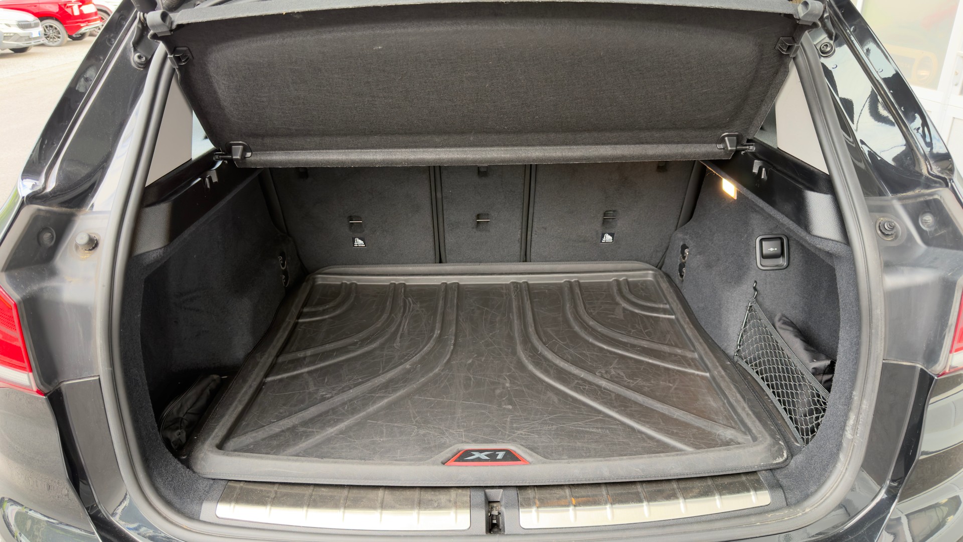 BMW X1 F48 25d xDrive SAG-image-5