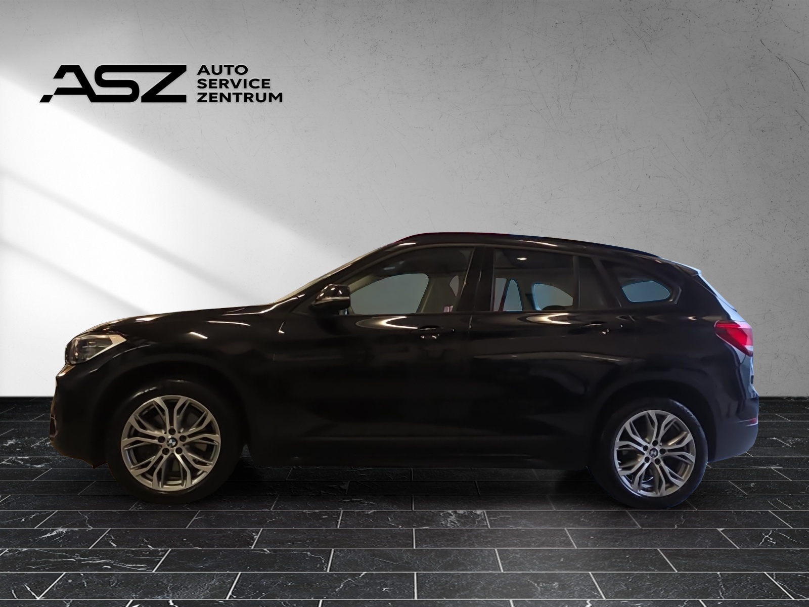 BMW X1 F48 25d xDrive SAG-image-1