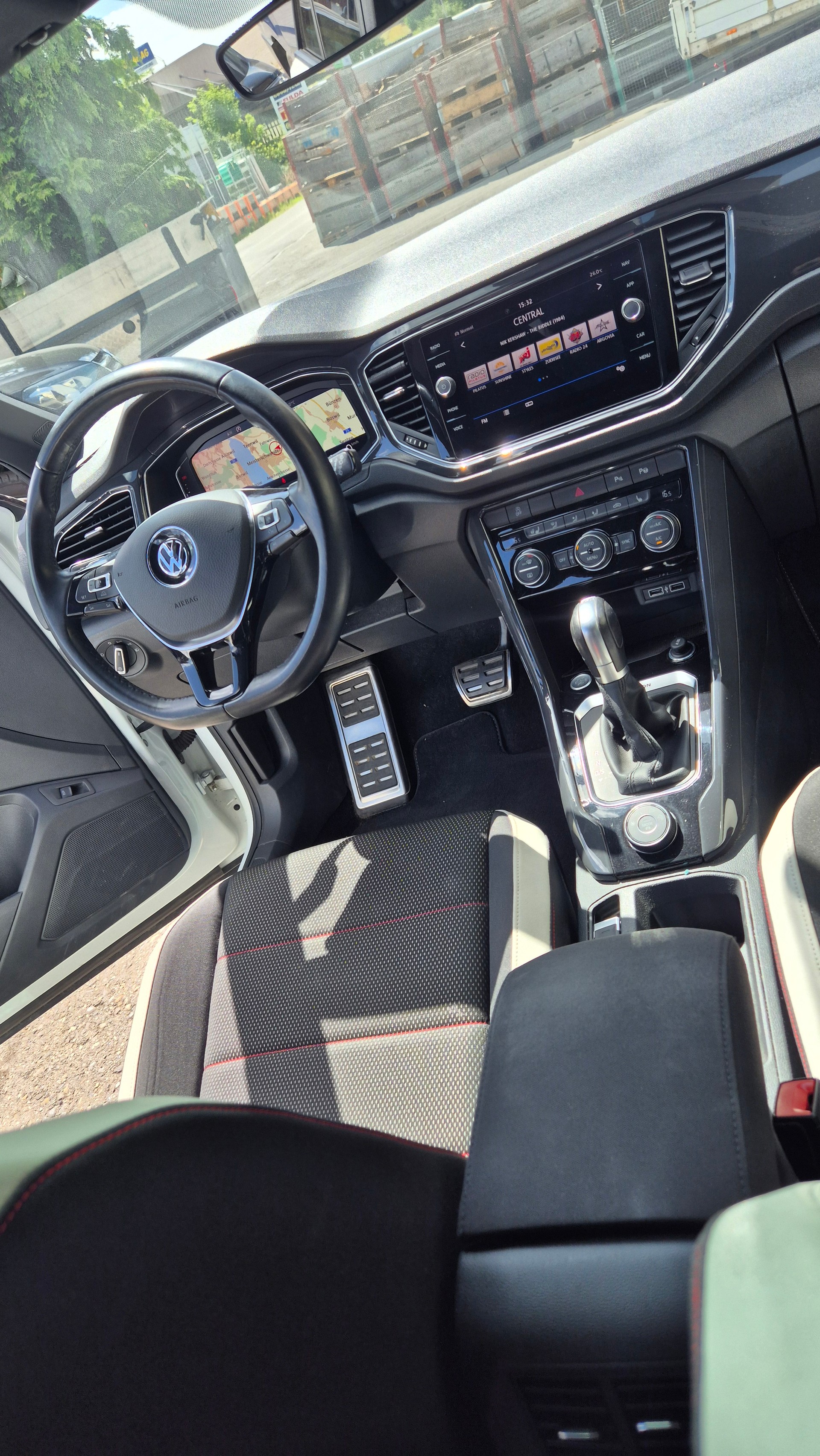 VW 2.0 TSI Advance DSG 4motion-image-4