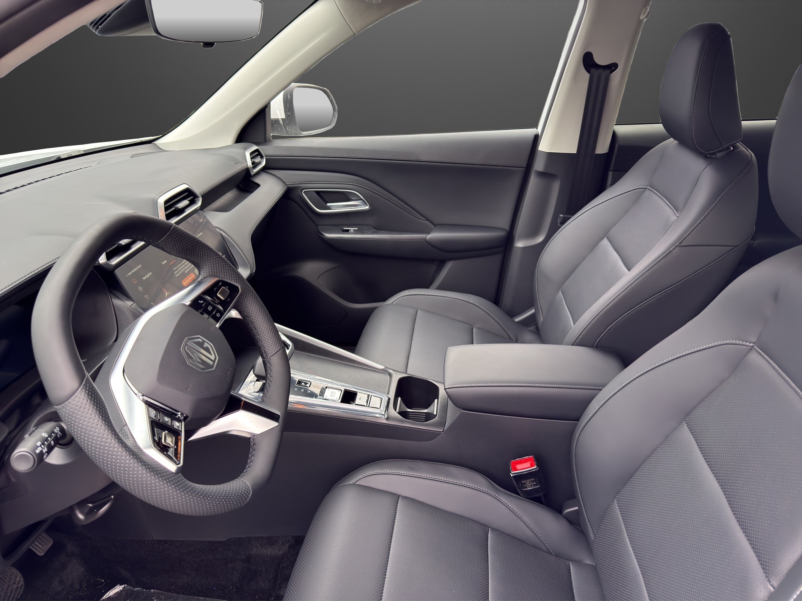 MG ZS 1.5 Hybrid+ Luxury-image-8