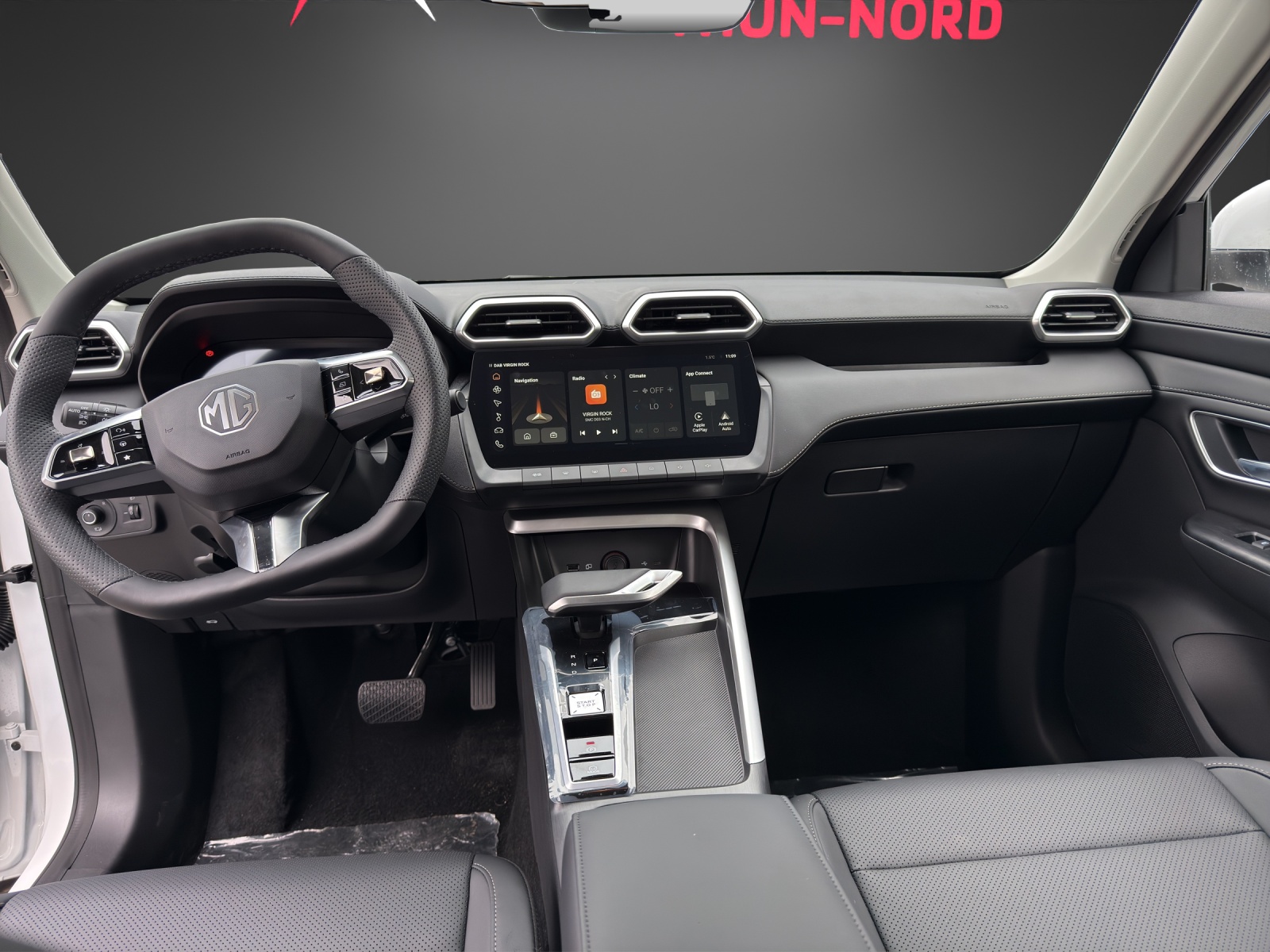 MG ZS 1.5 Hybrid+ Luxury-image-7