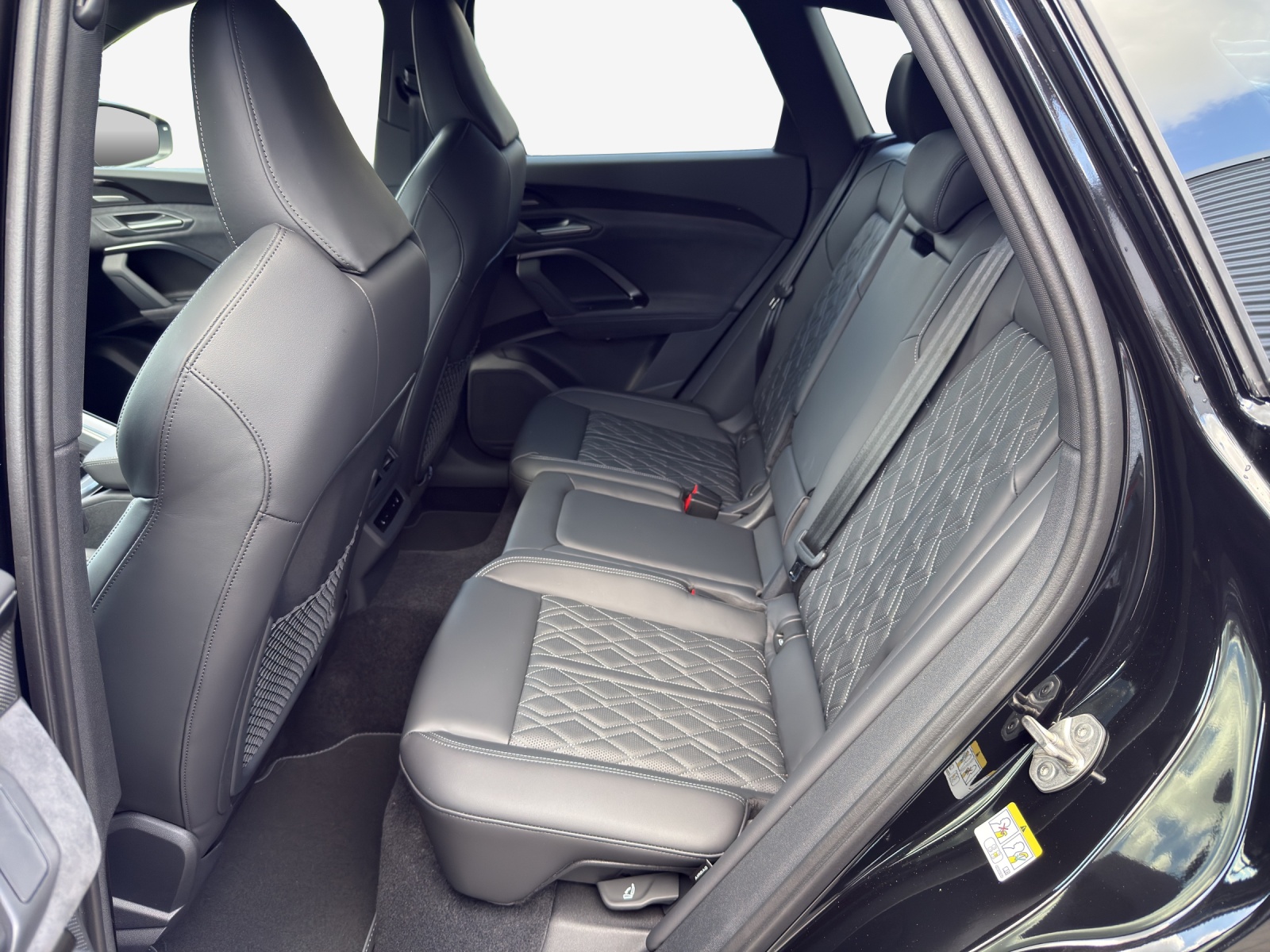 AUDI SQ5 TFSI quattro S-tronic-image-11