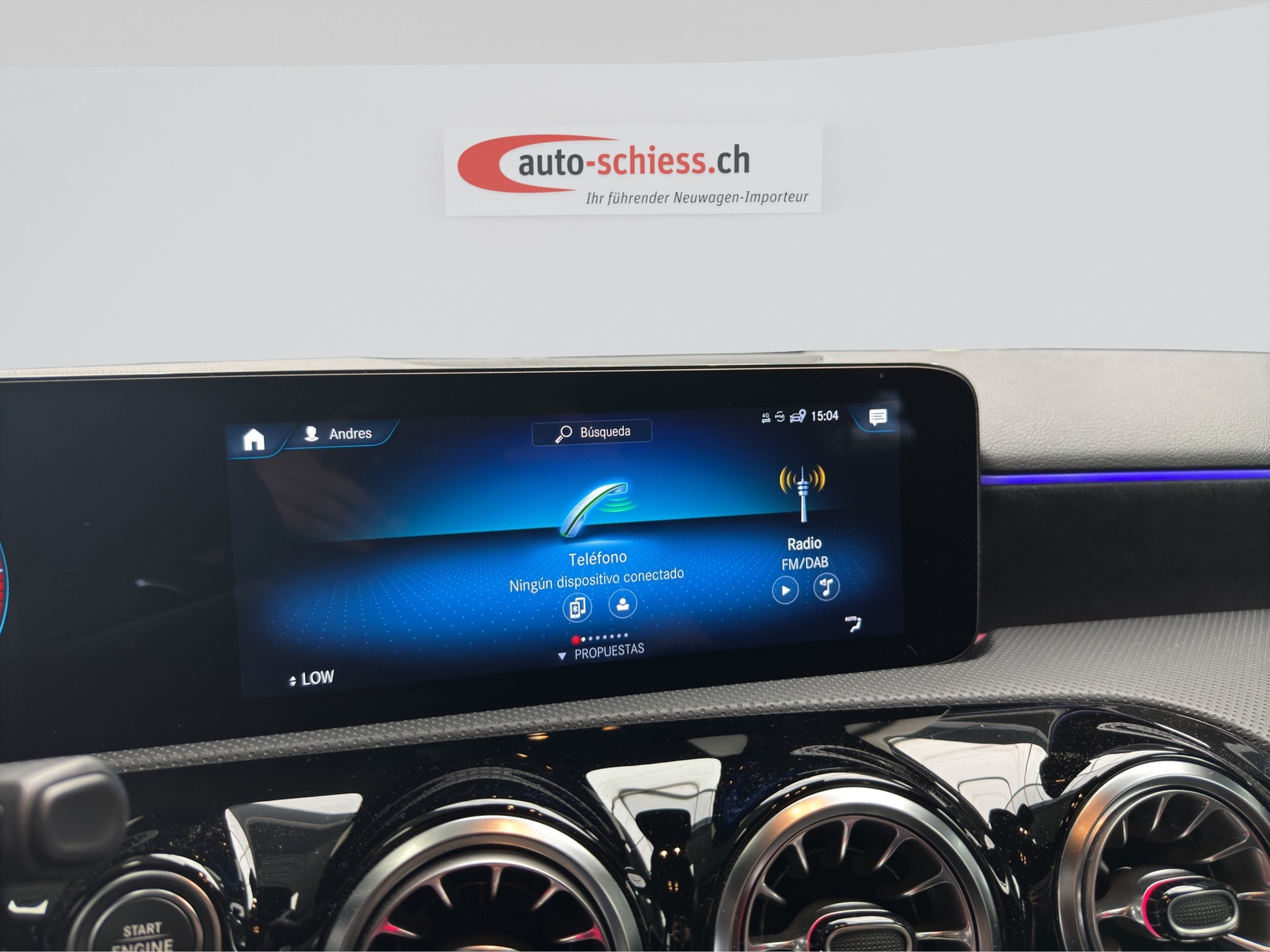 MERCEDES-BENZ A 200 d AMG Night 8G-DCT-image-11